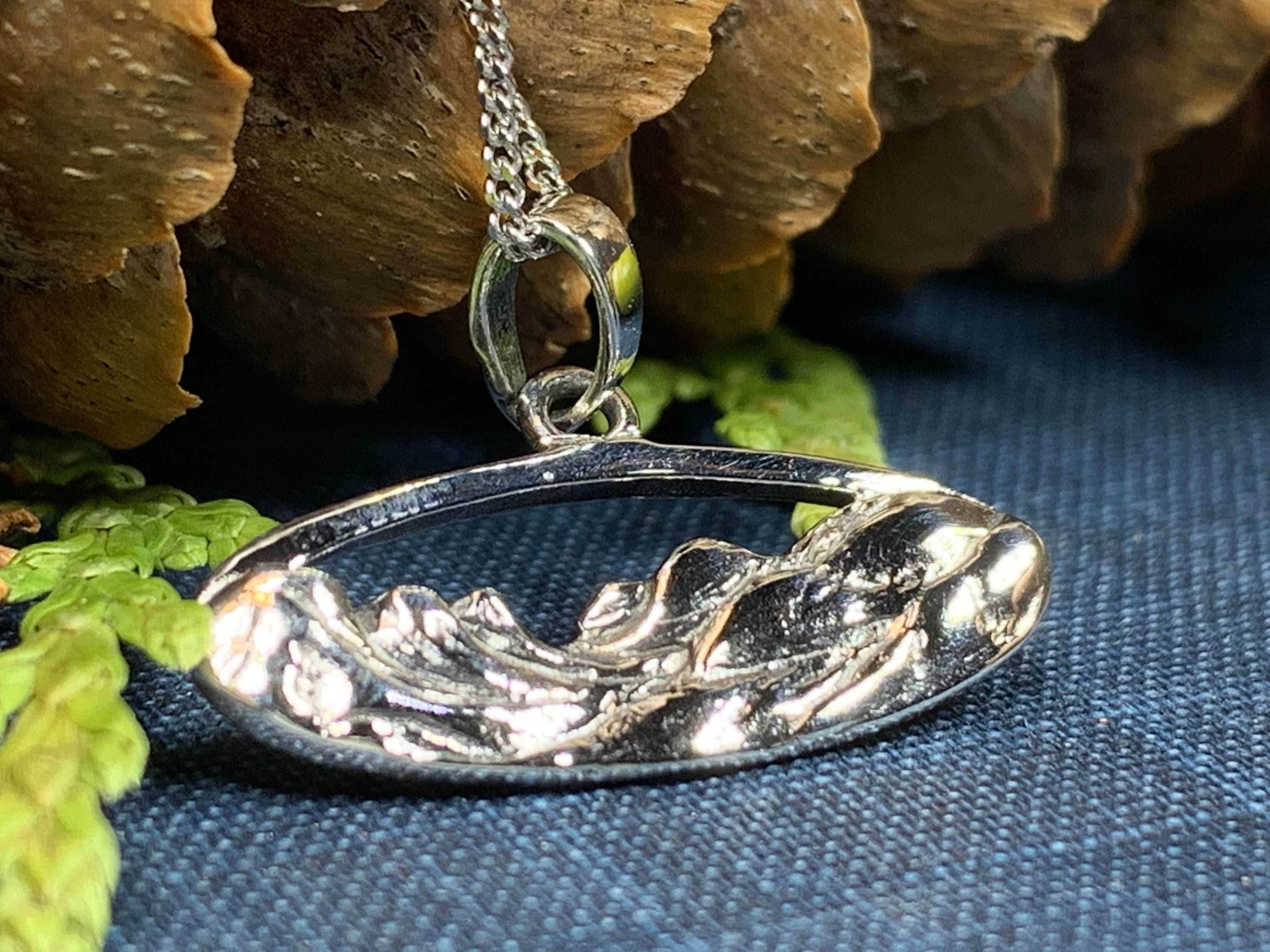 Scotland Glencoe Pass Necklace - 18
