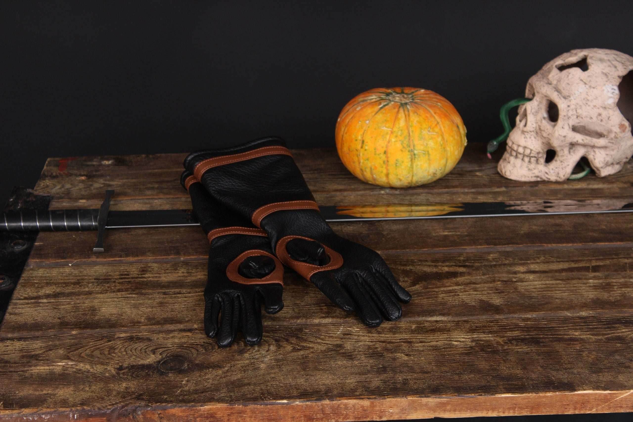 Witcher leather gloves - one right-hand glove / Brown (as on photo)