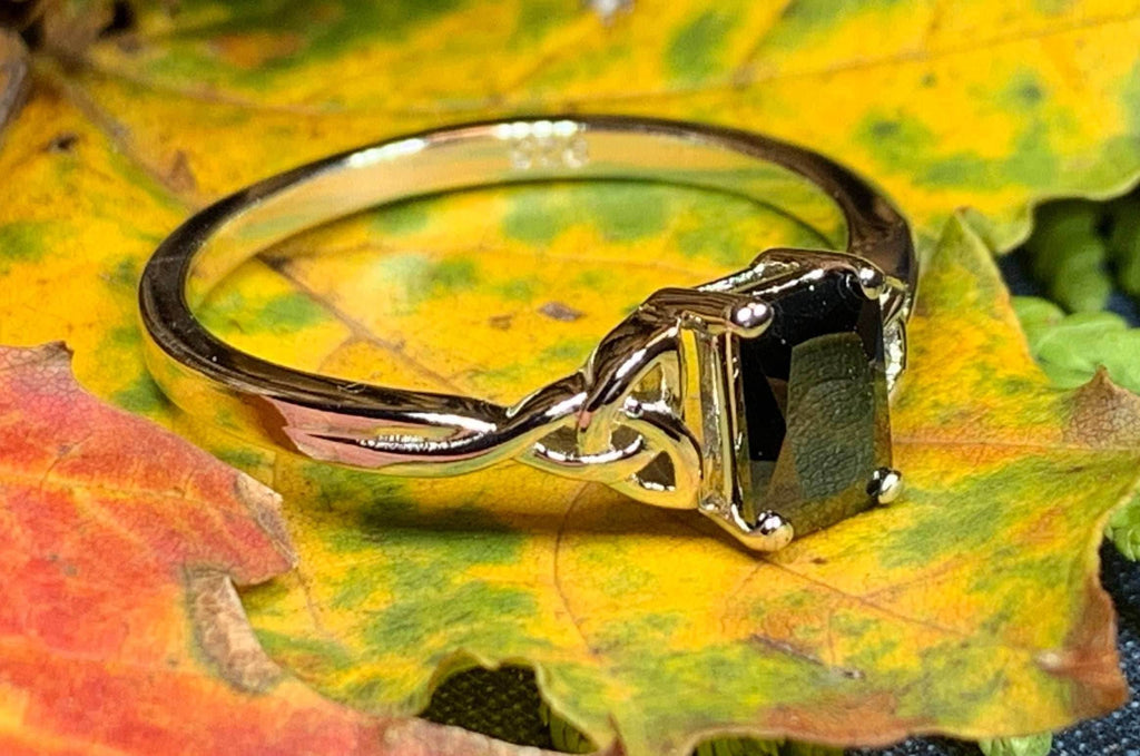 Solitaire Celtic Knot Ring - 4 / Onyx