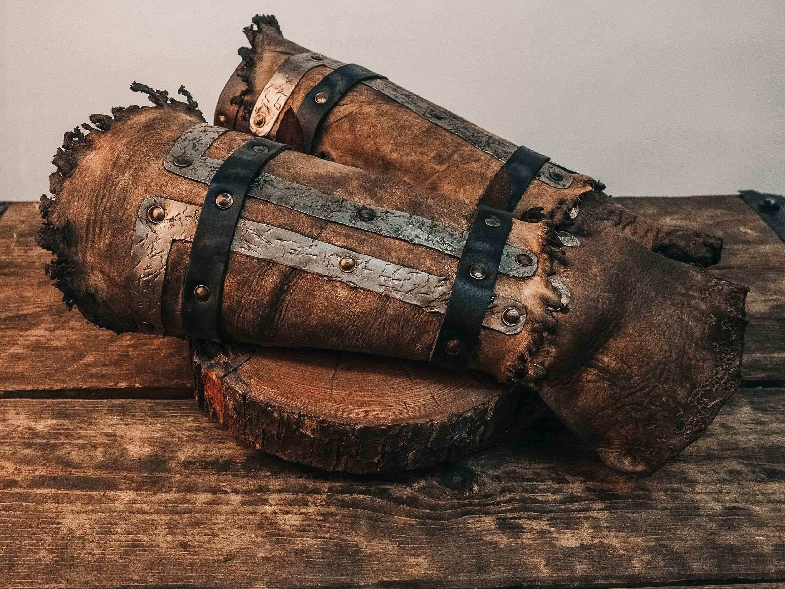 Medieval celtic bracers - brown (as pictured) / For two hands