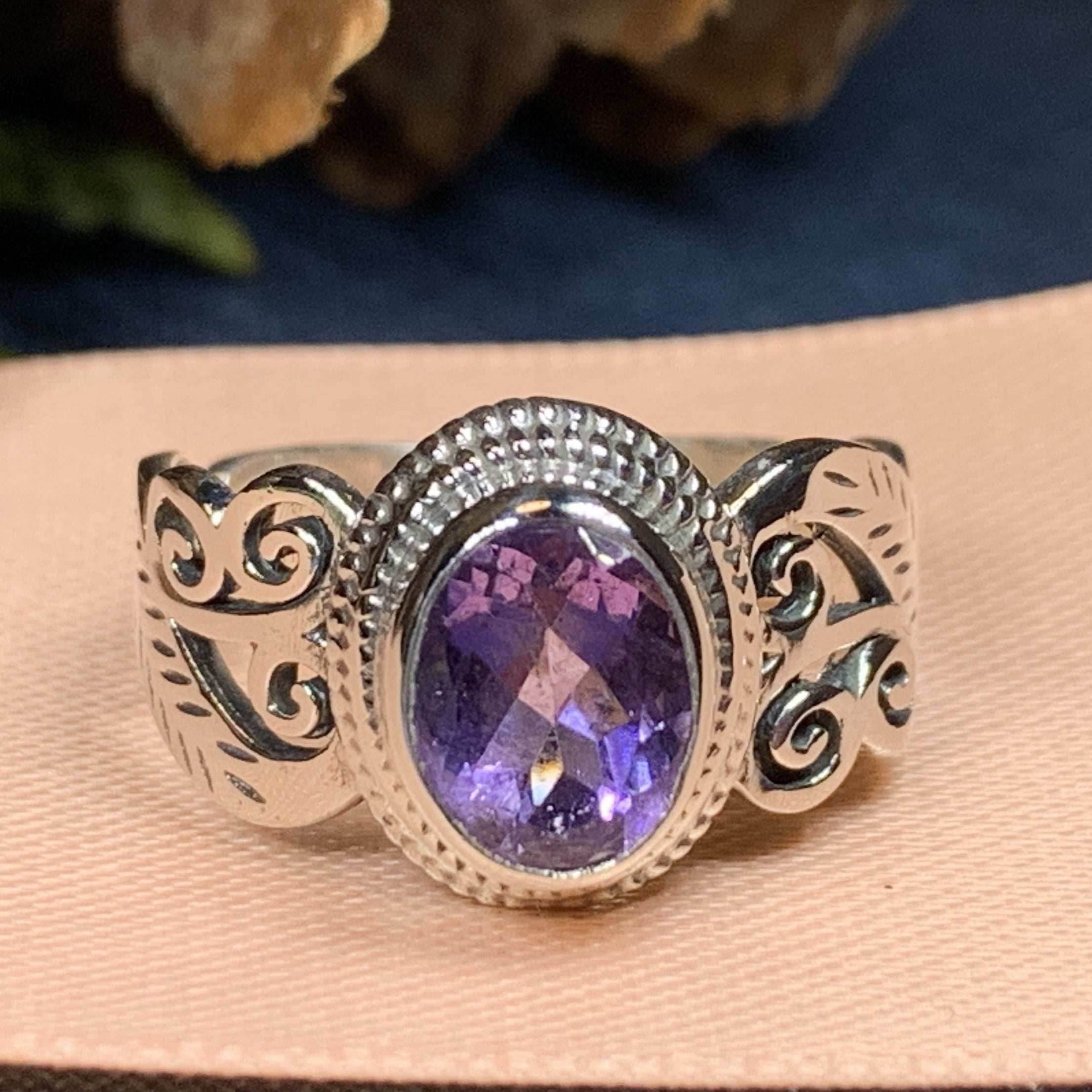Colleen Celtic Knot Ring - 7 / Amethyst