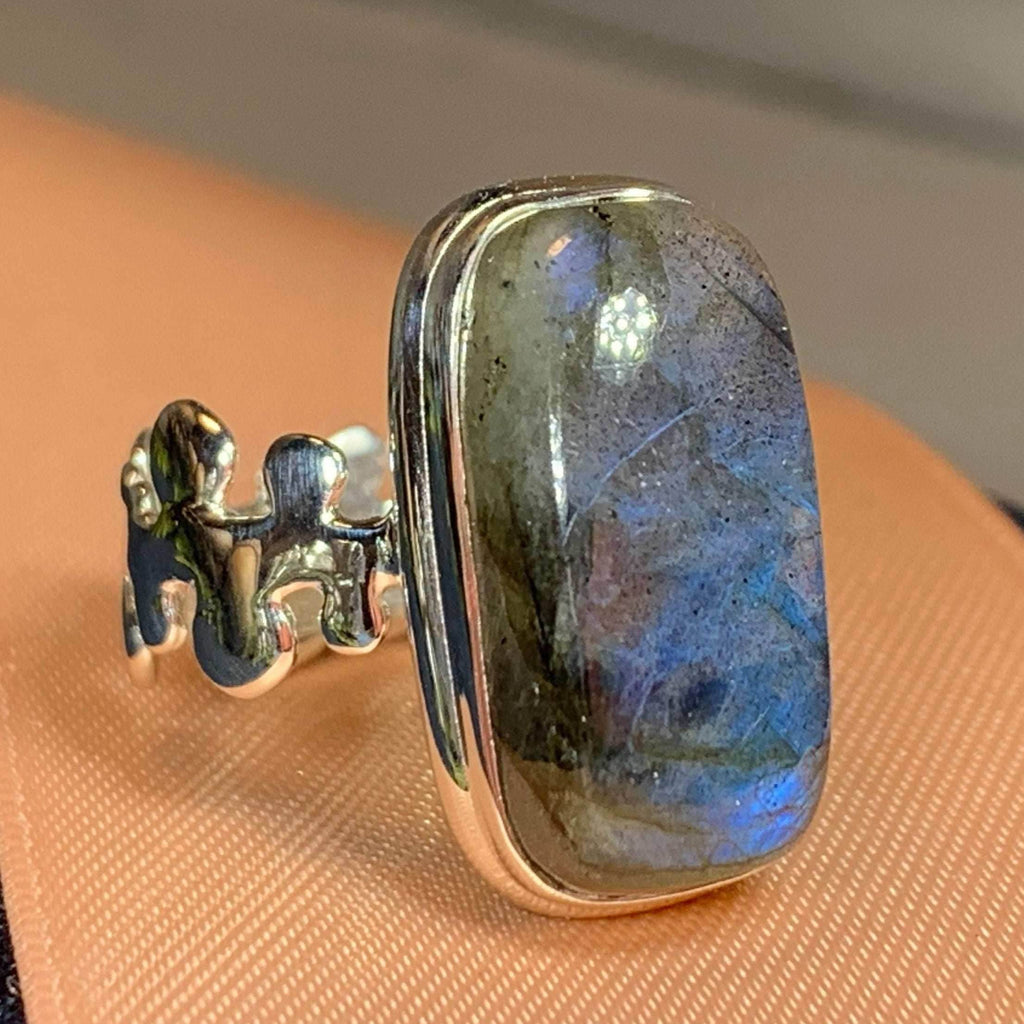 Mists of Avalon Ring - 8 / Rectangle