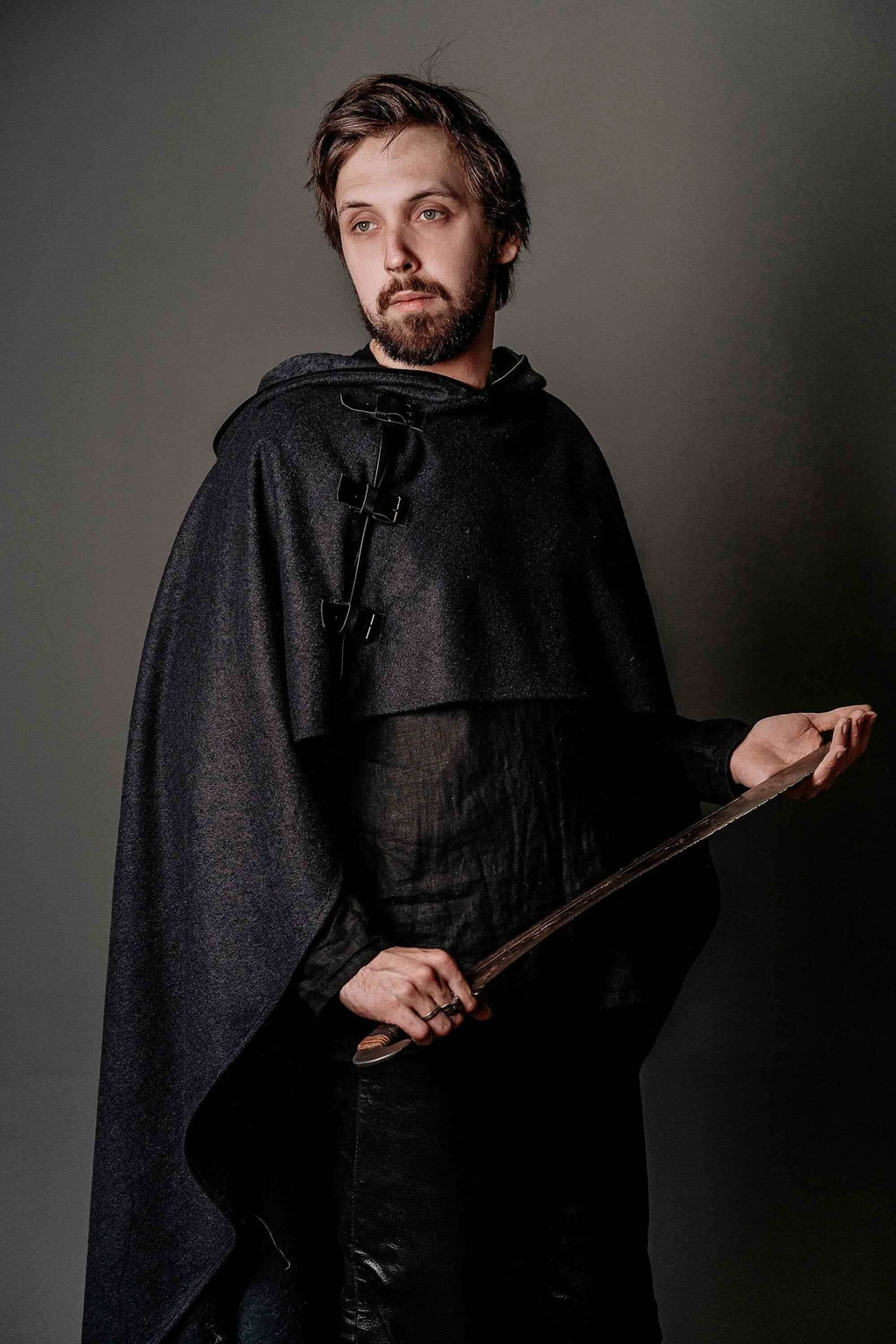 Wool cloak with hood - S