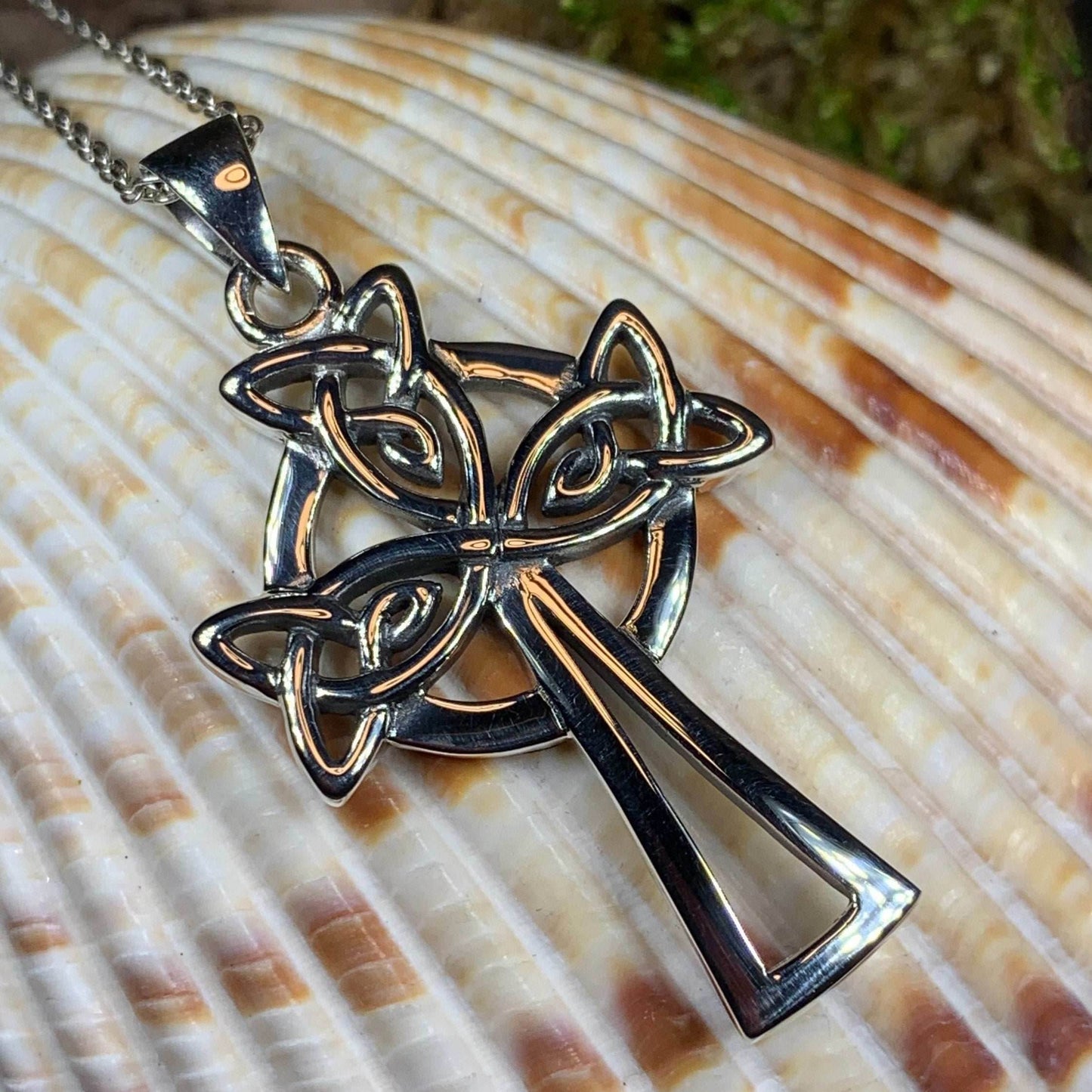 Eternal Love Celtic Cross Necklace - 18