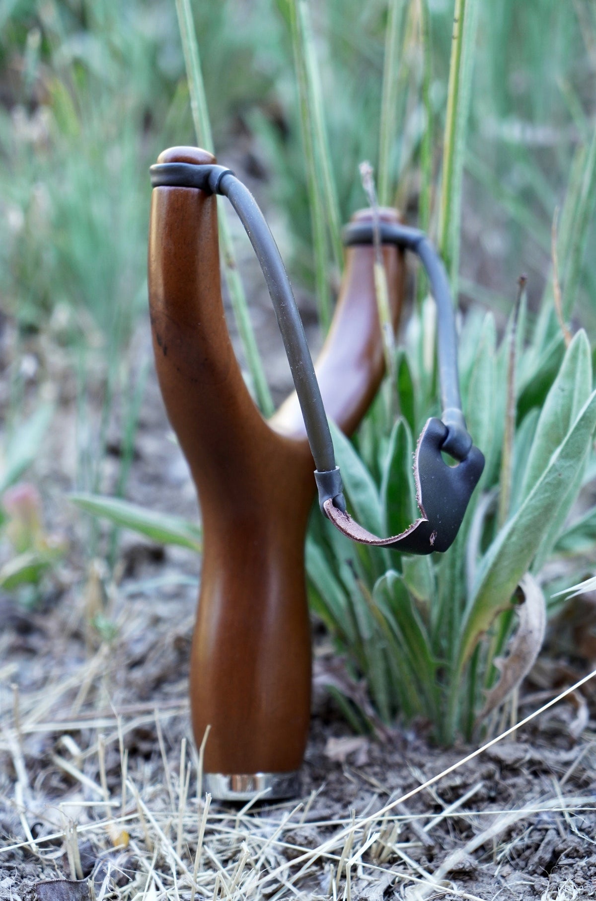Classic Hardwood Slingshot With Metal Cap - Traditional Design