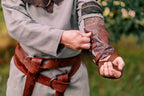Robin Hood leather bracers - For two hands