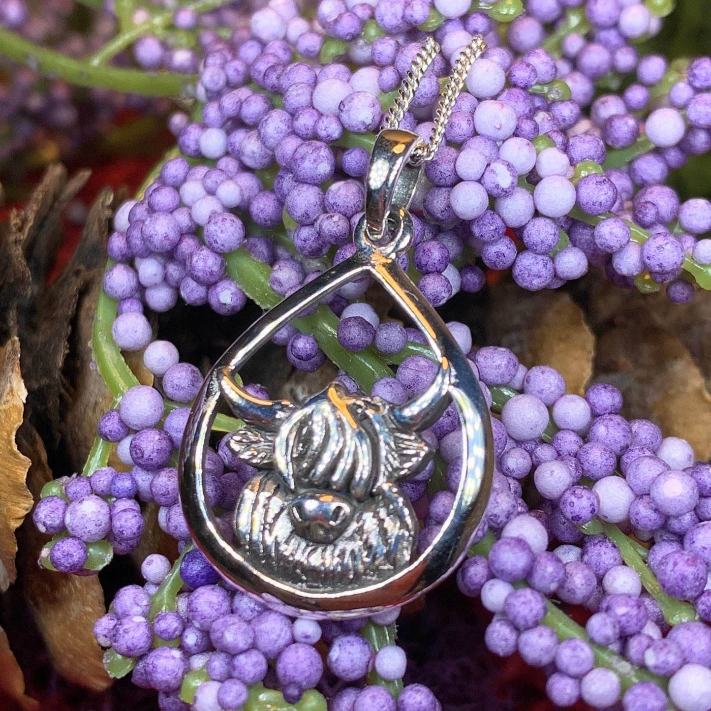 Highland Cow Necklace - 18