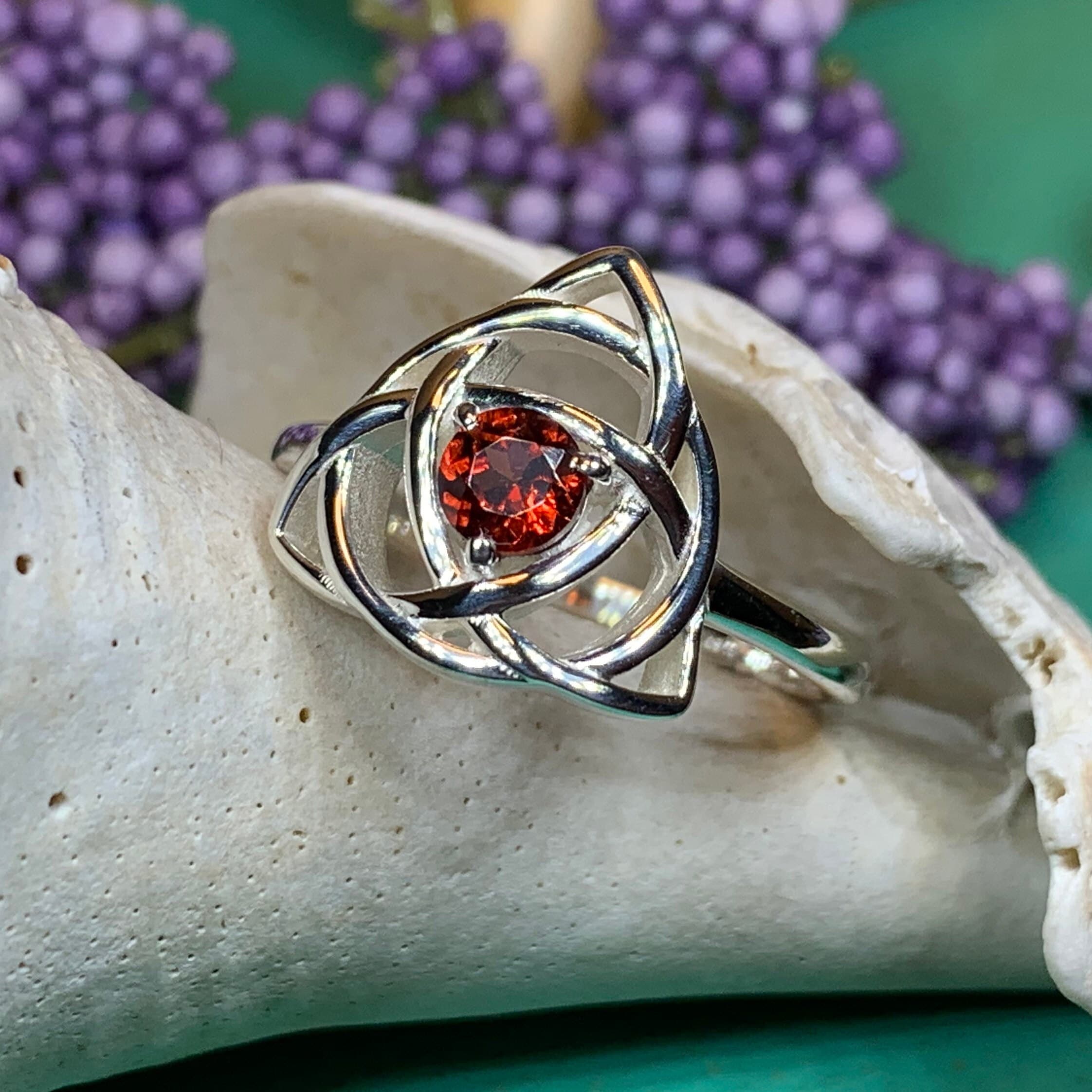 Lorinda Celtic Knot Ring