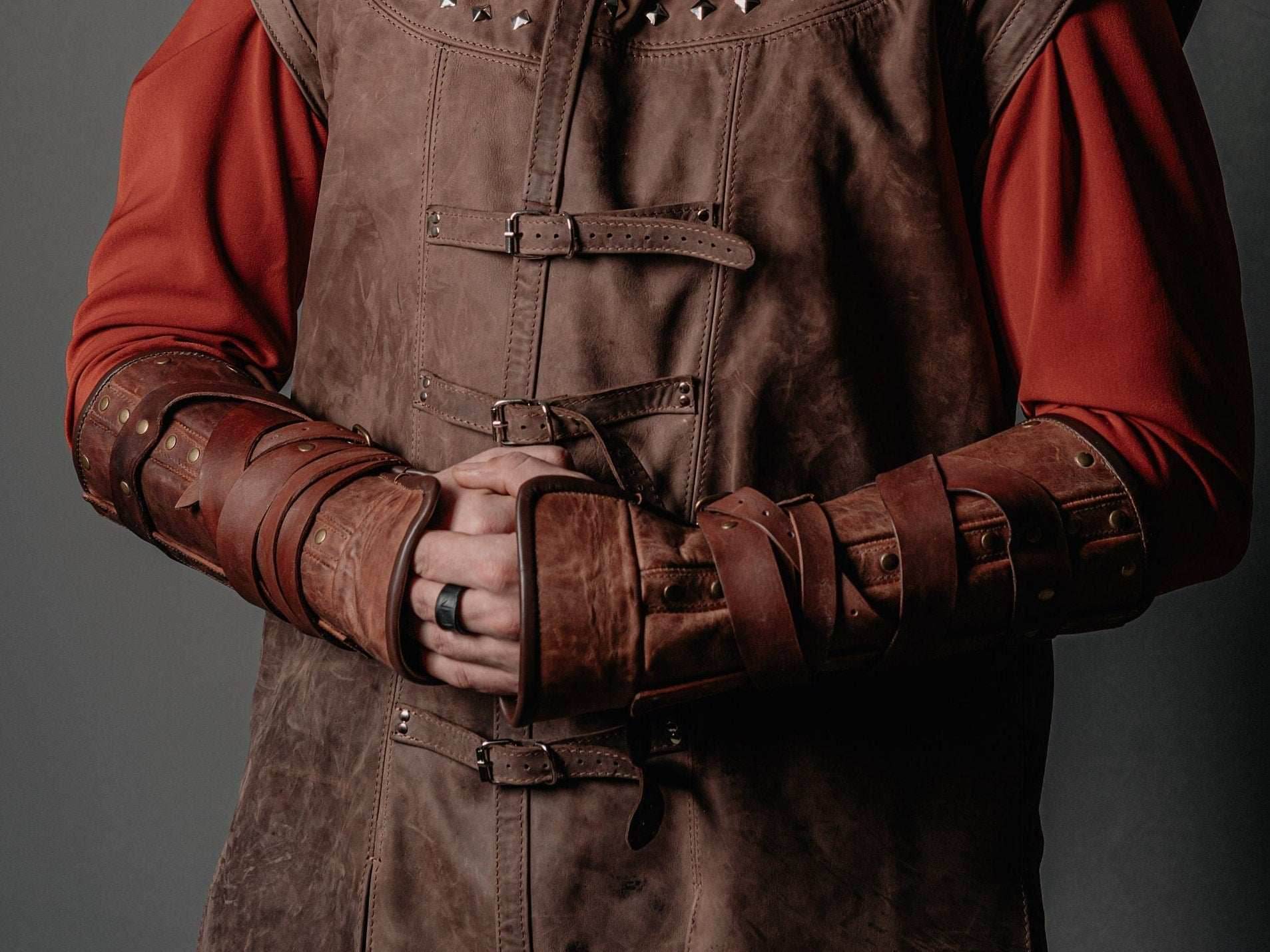 Medieval leather bracers for Larp - for one hand