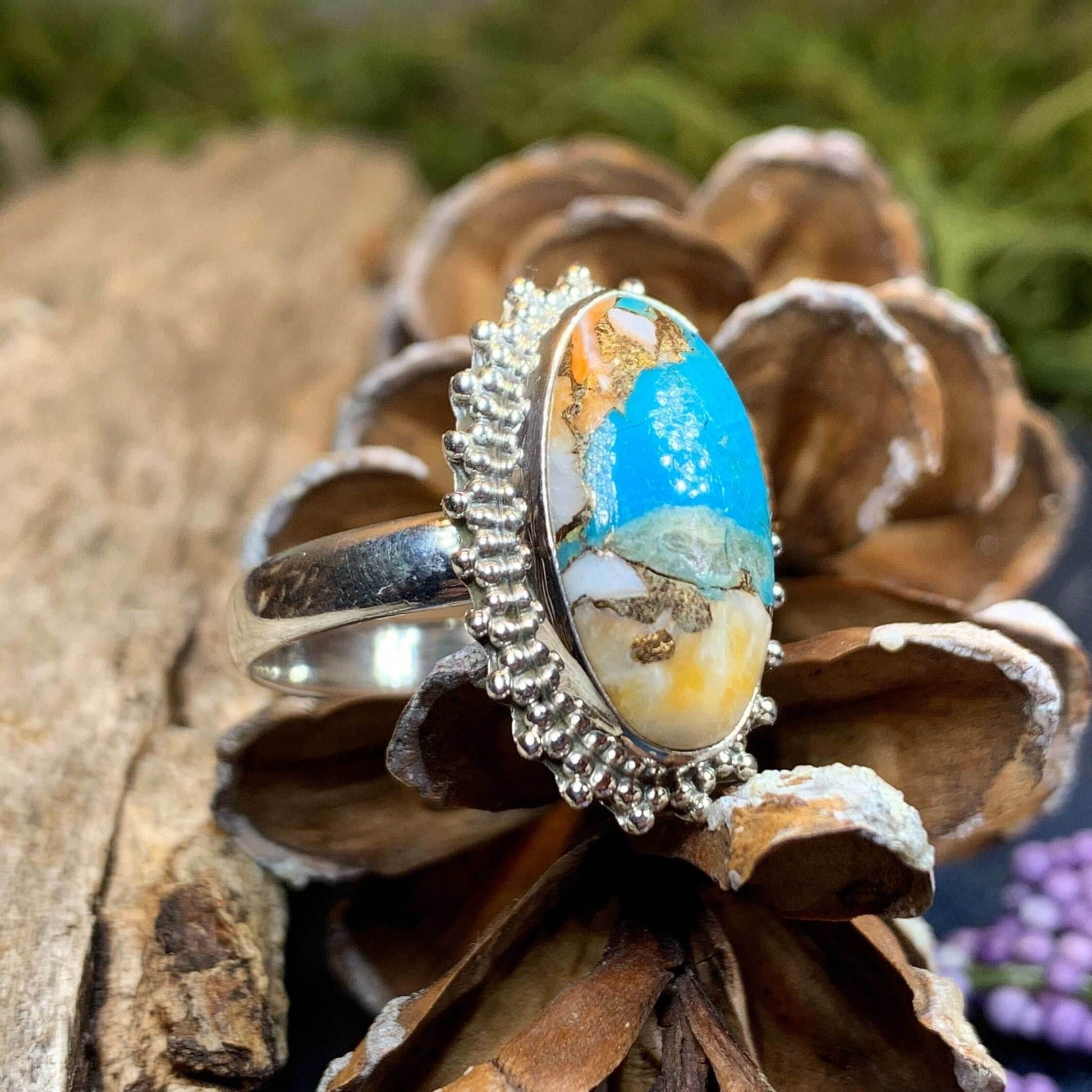 Romelle Spiny Oyster Turquoise Ring - 9 / Blue