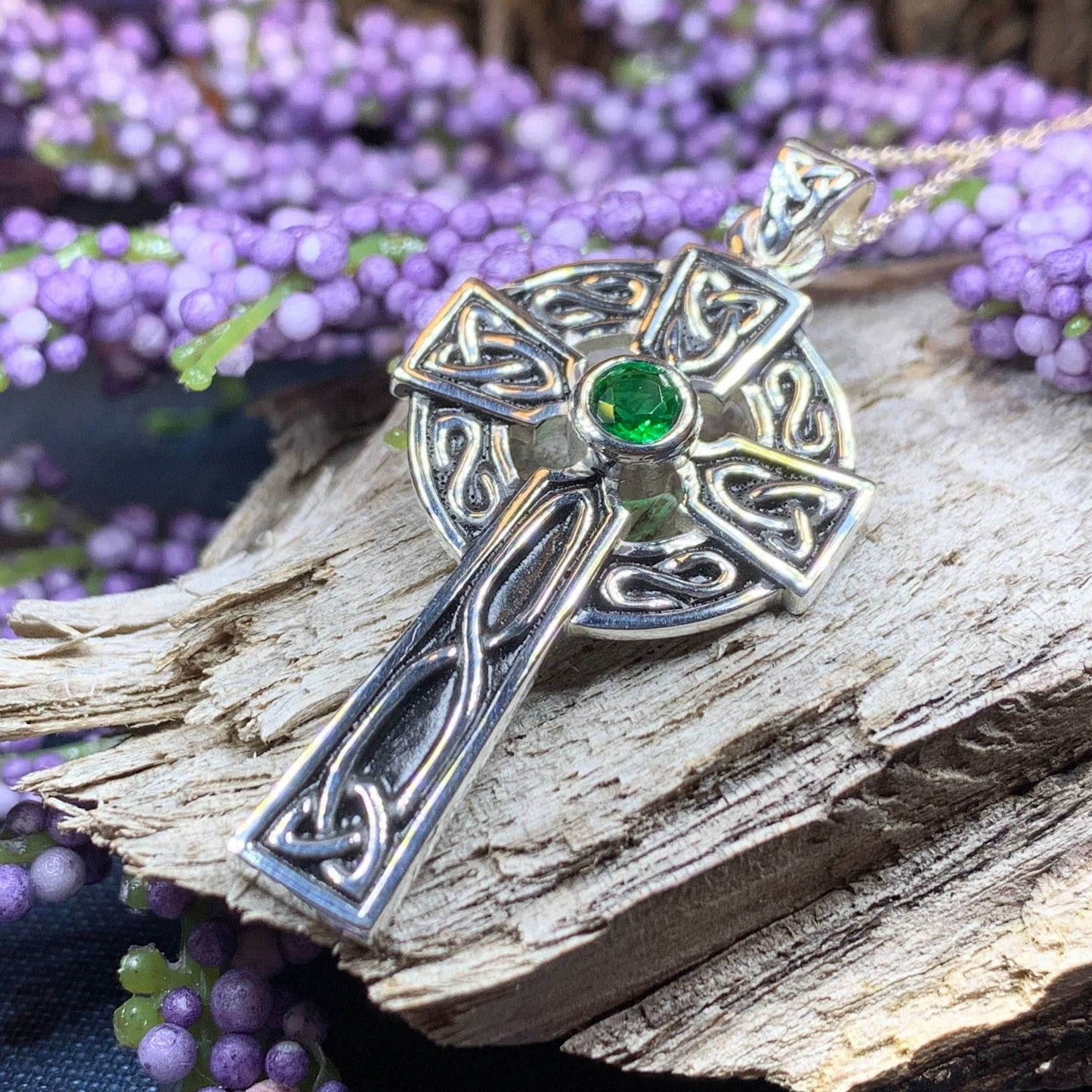 Classic Celtic Cross Necklace - 18