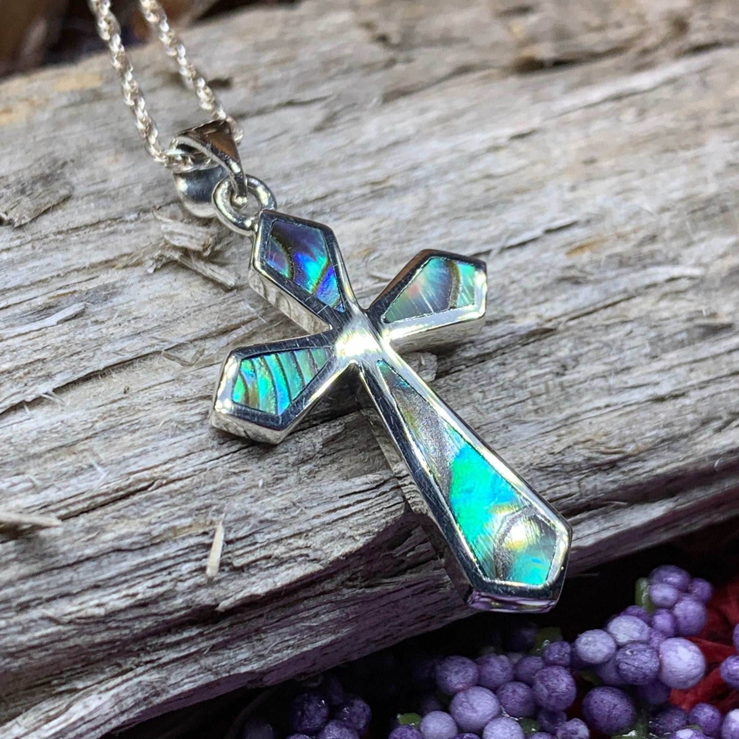 Melrose Celtic Cross Necklace - 18 / Mother of pearl