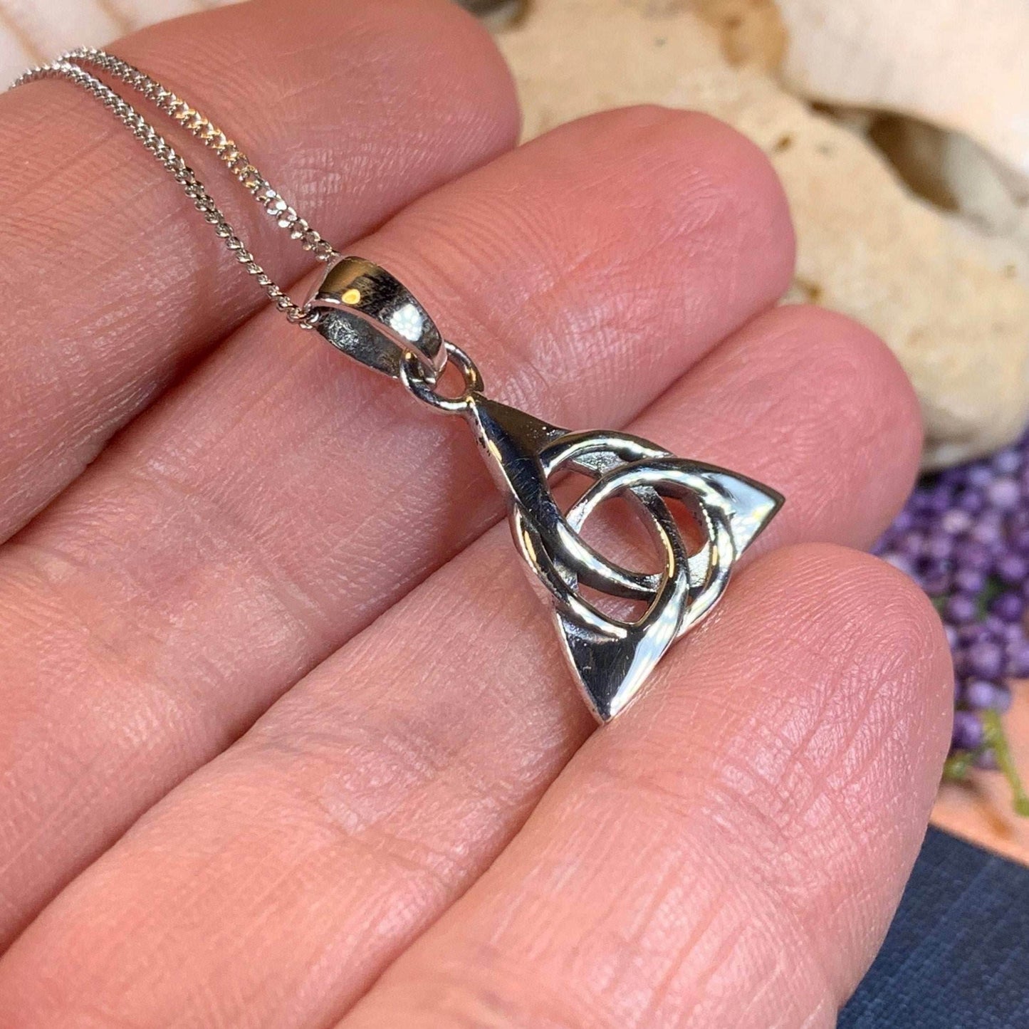 Elaine Trinity Knot Necklace - 18