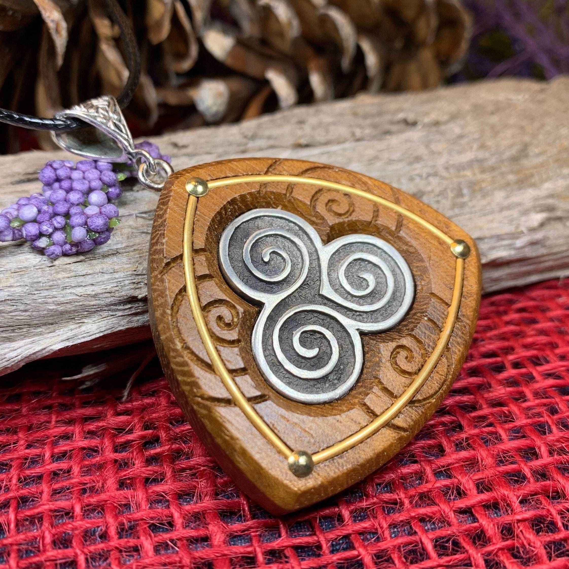 Hallglen Triple Spiral Necklace - 