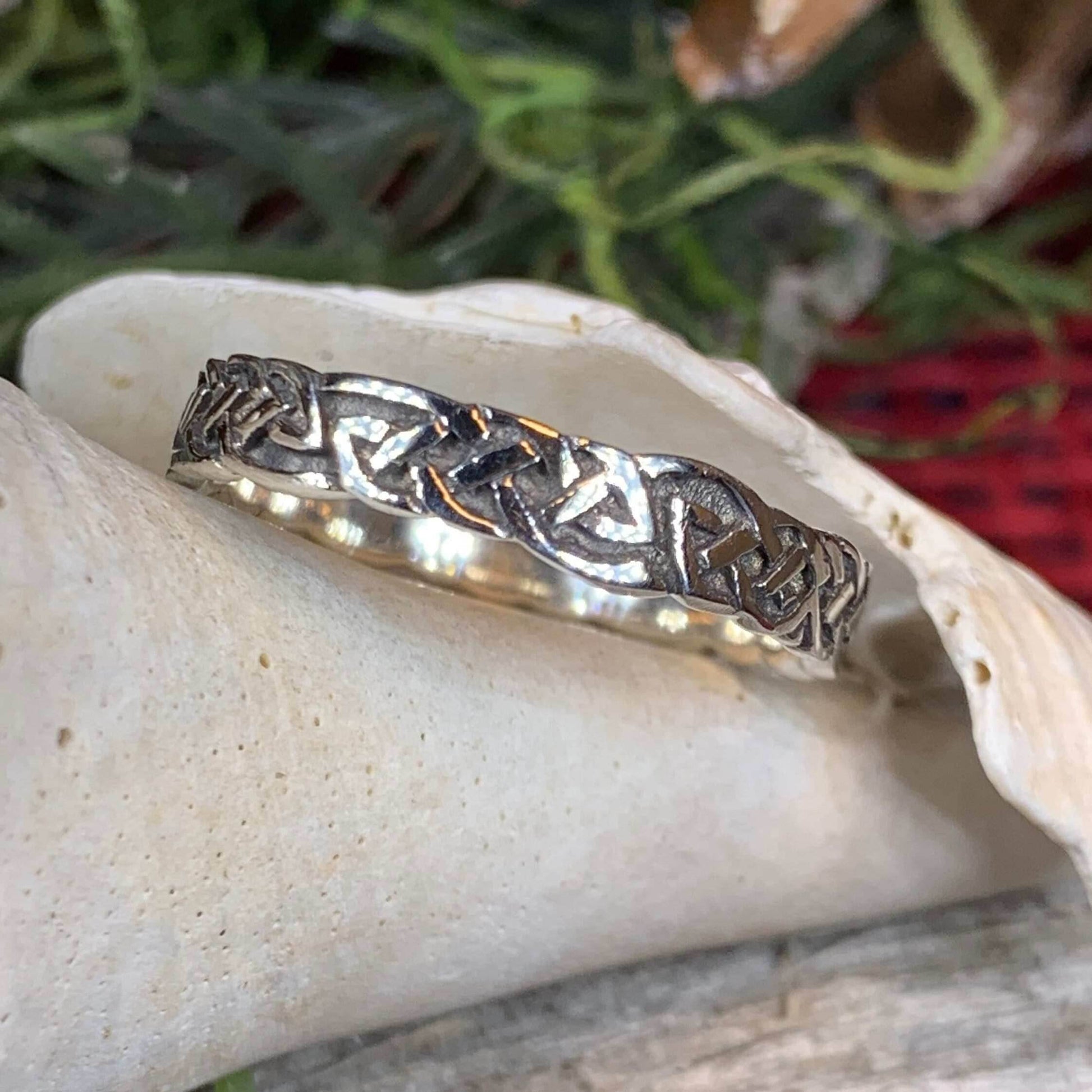 Comfort Celtic Knot Ring - 6