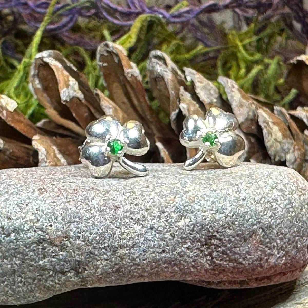Emerald Shamrock Earrings - 