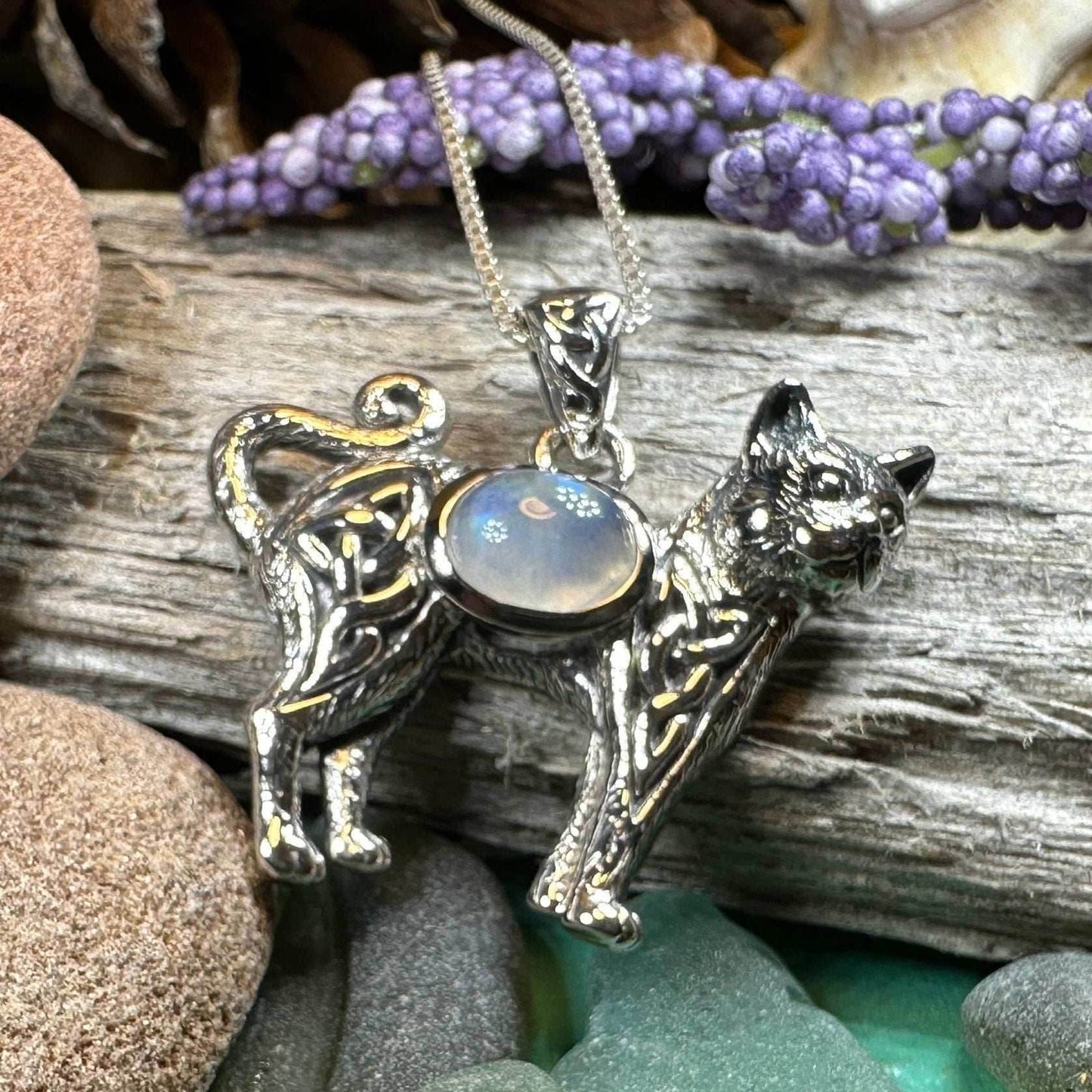 Tayla Celtic Cat Necklace - 18