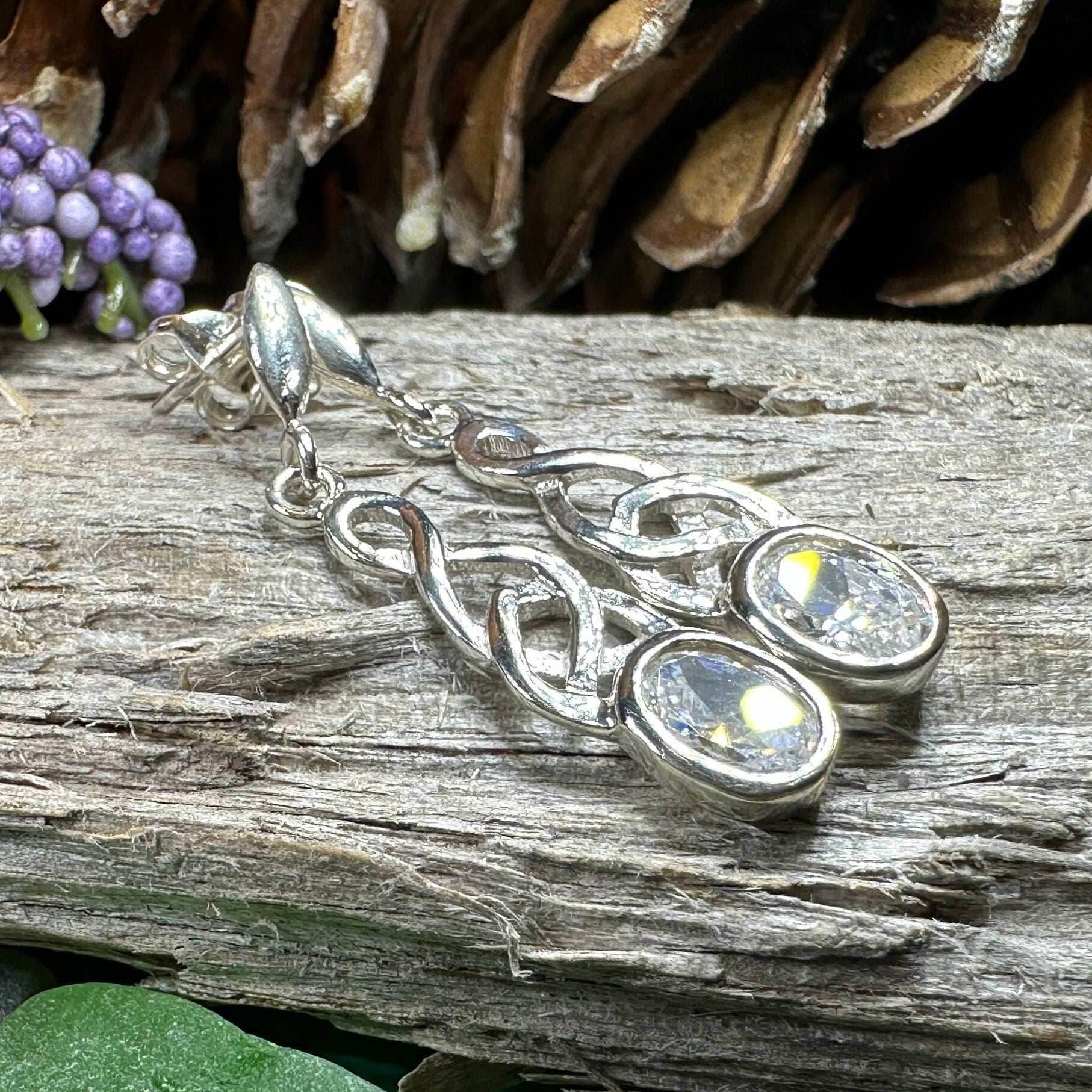 Crisiant Celtic Knot Post Earrings - 