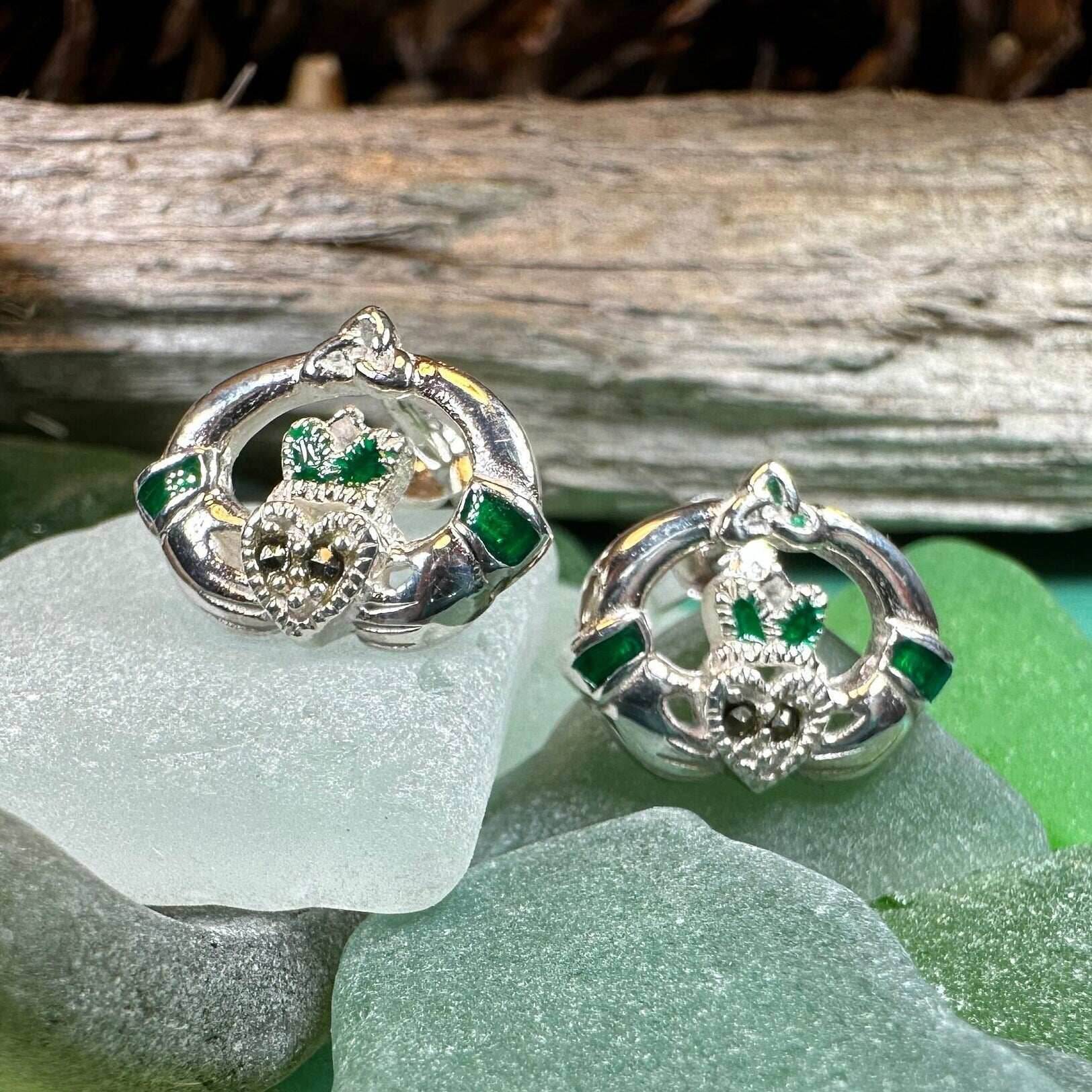 Dalia Claddagh Stud Earrings - 