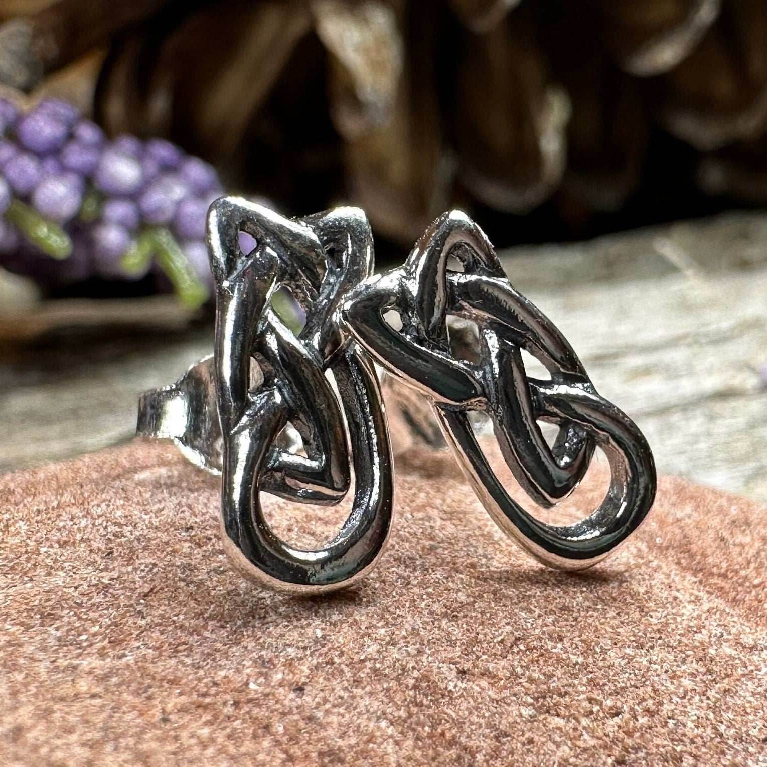 Arianell Celtic Knot Stud Earrings - 