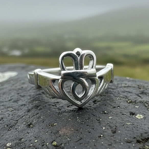 Tallisen Claddagh Ring
