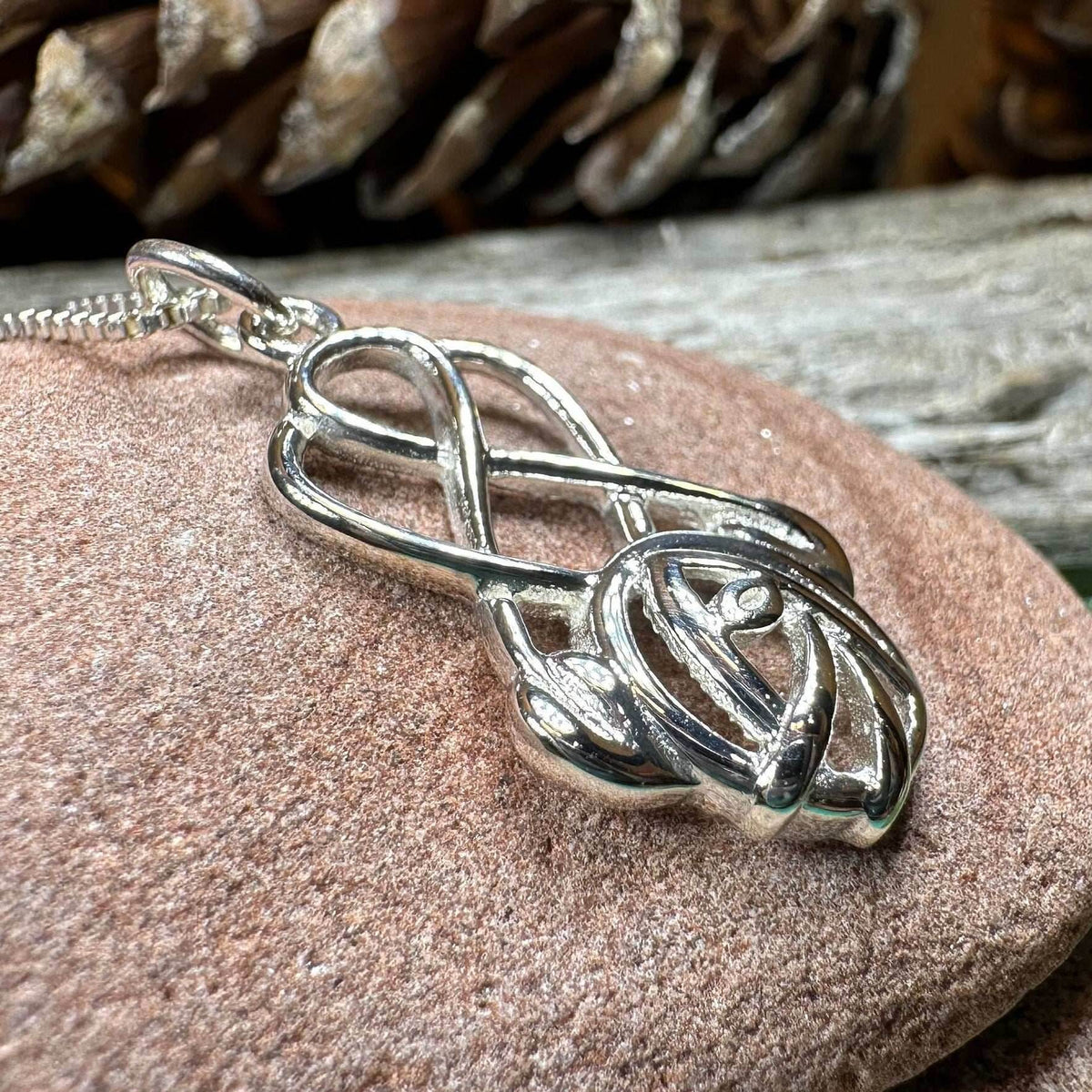 Joellen Mackintosh Rose Necklace - 18