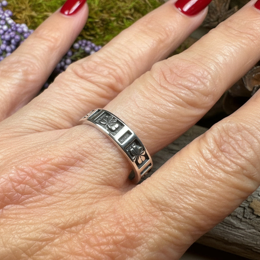 Shamrock Band Ring