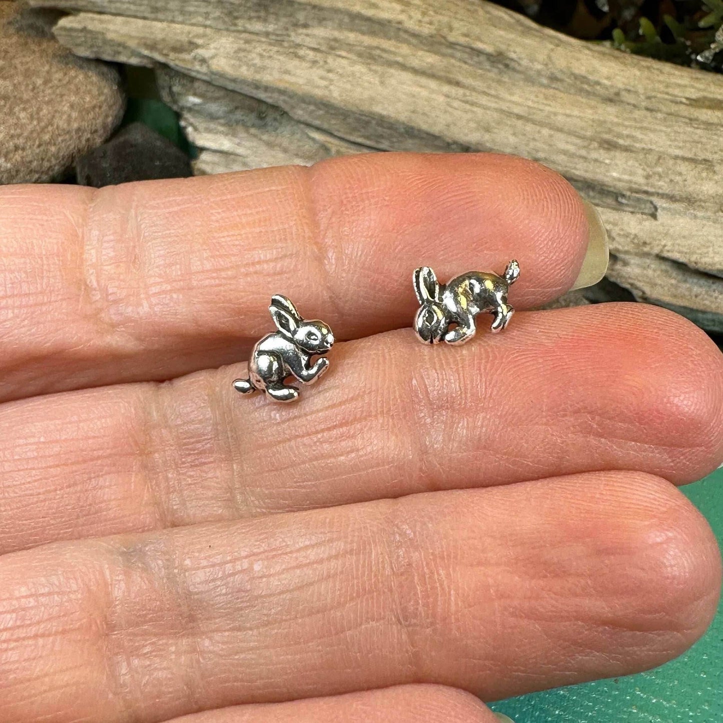 Running Bunny Earrings - 