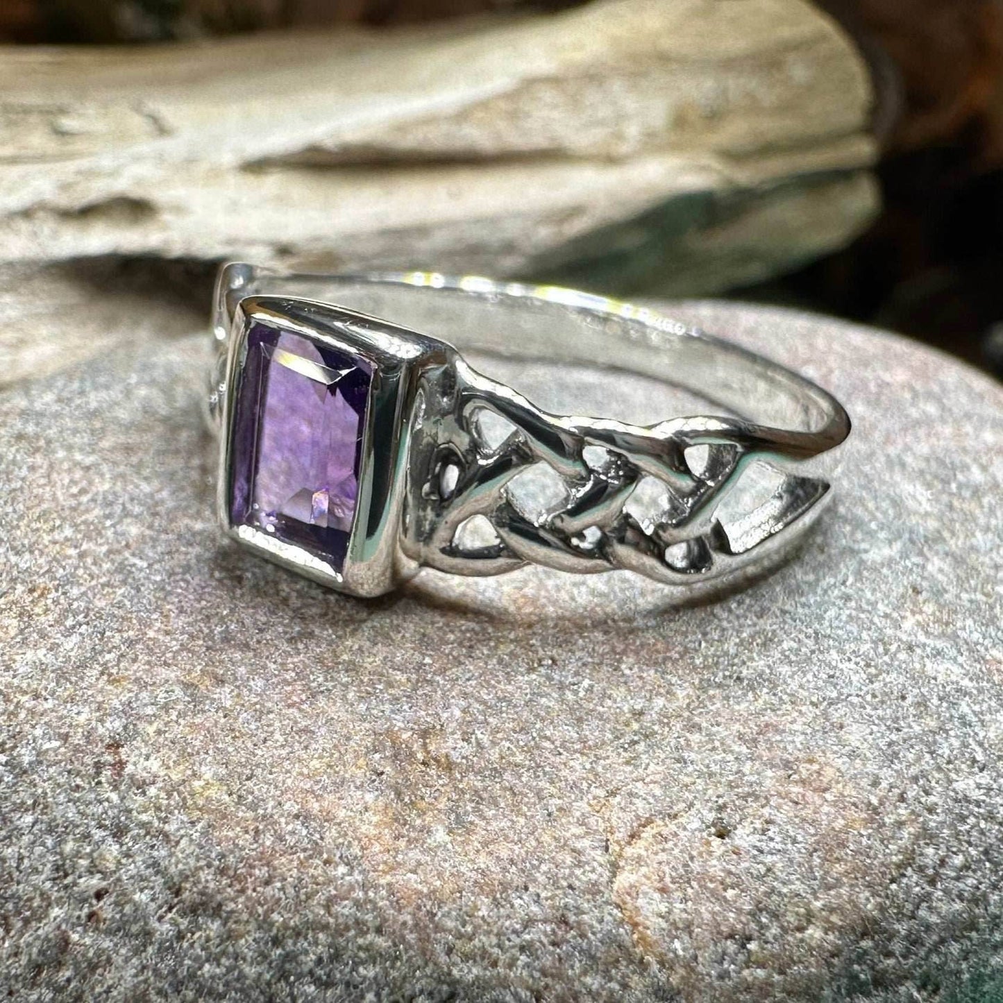 Sahale Celtic Knot Ring - 4 / Blue Topaz