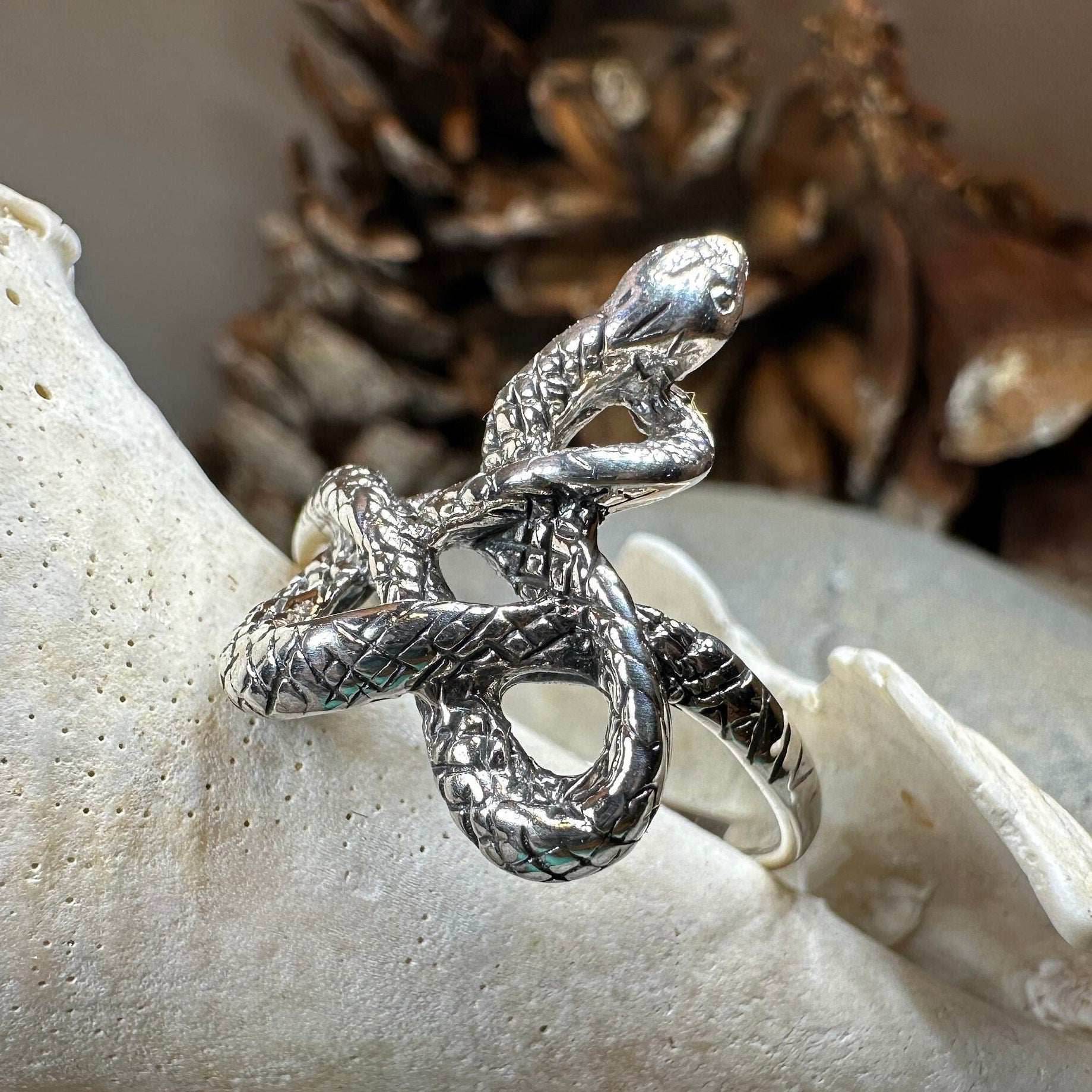Crynoch Celtic Snake Ring - 7