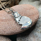 Shaggy Petite Cat Necklace - 18