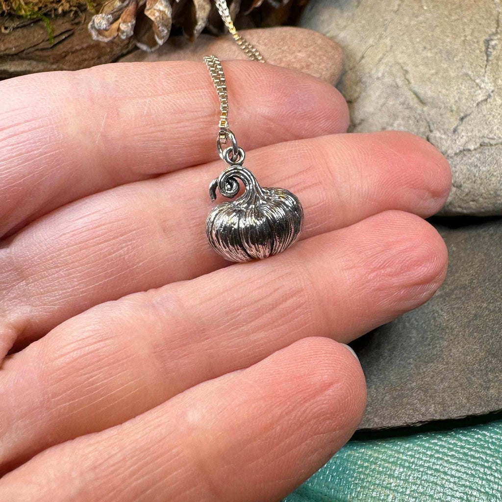 Realistic Autumn Pumpkin Necklace - 18