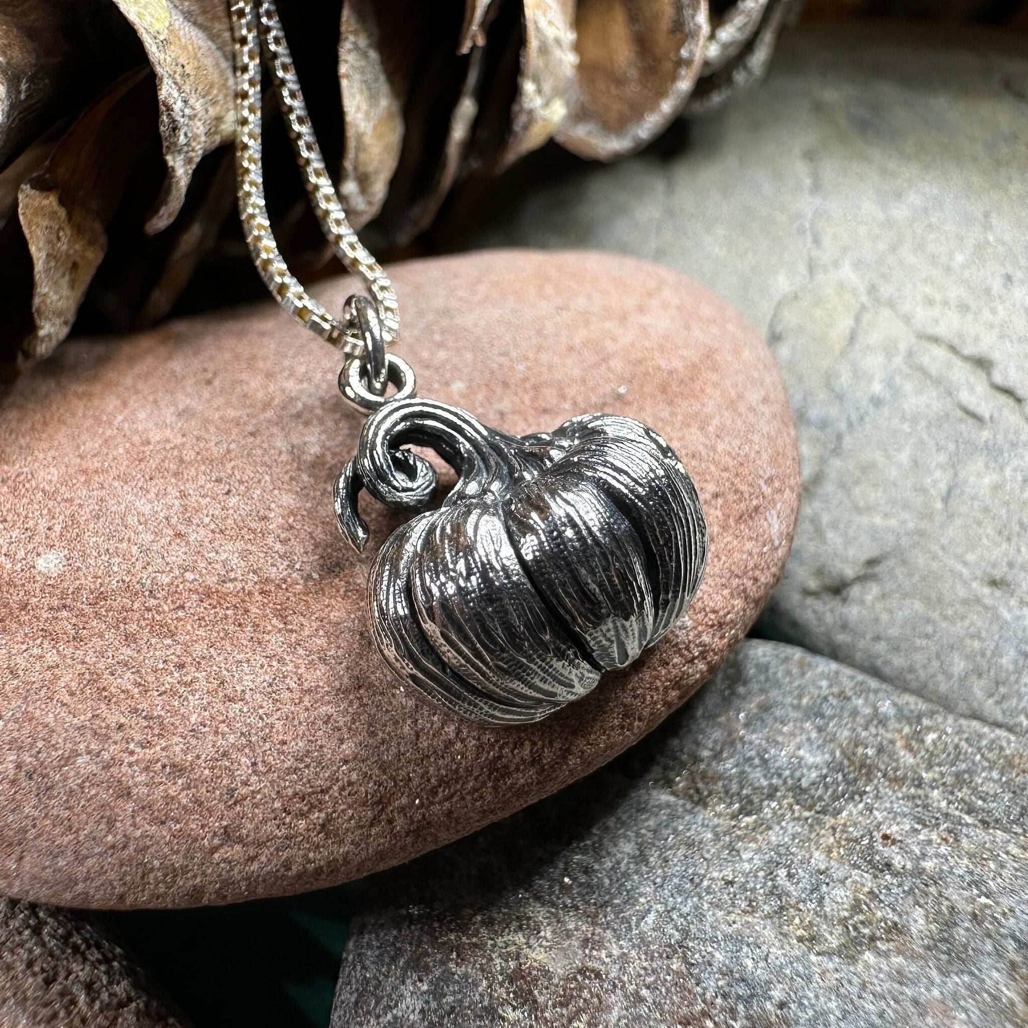 Realistic Autumn Pumpkin Necklace - 18