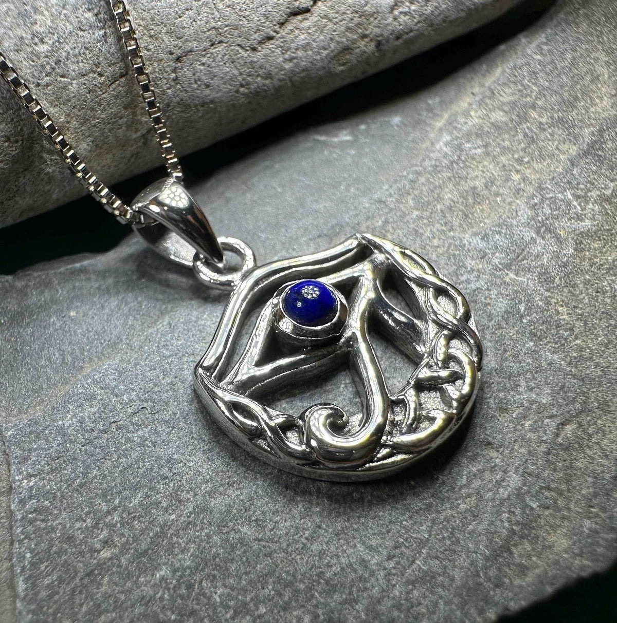 Lapis Lazuli Eye of Horus Necklace - 18