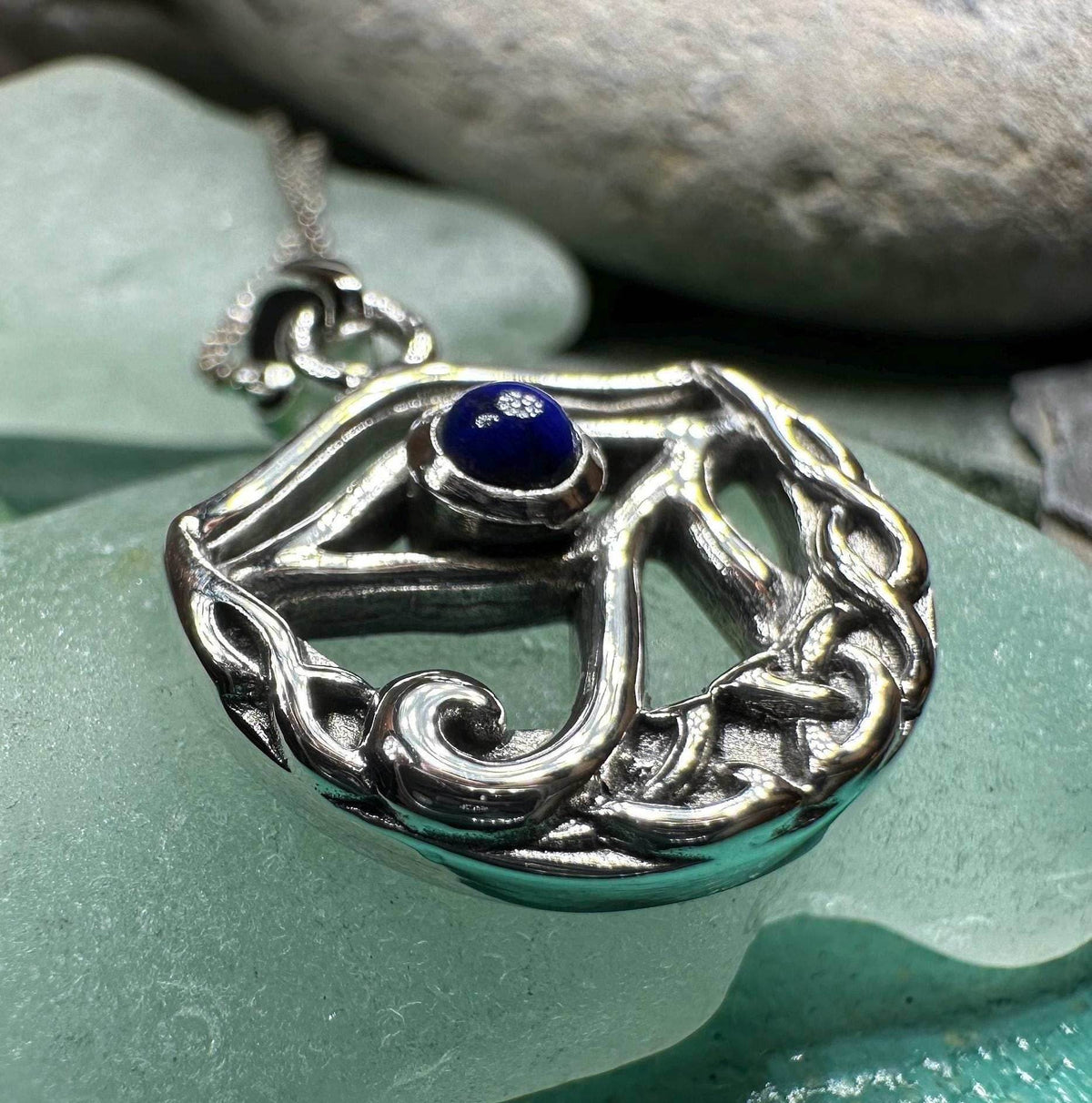 Lapis Lazuli Eye of Horus Necklace - 18