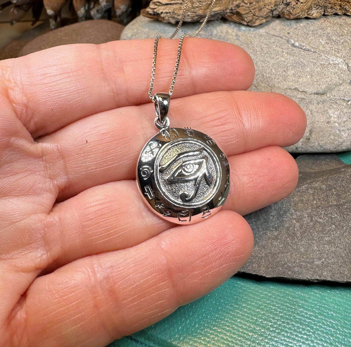 Egyptian Eye of Horus Necklace - 18