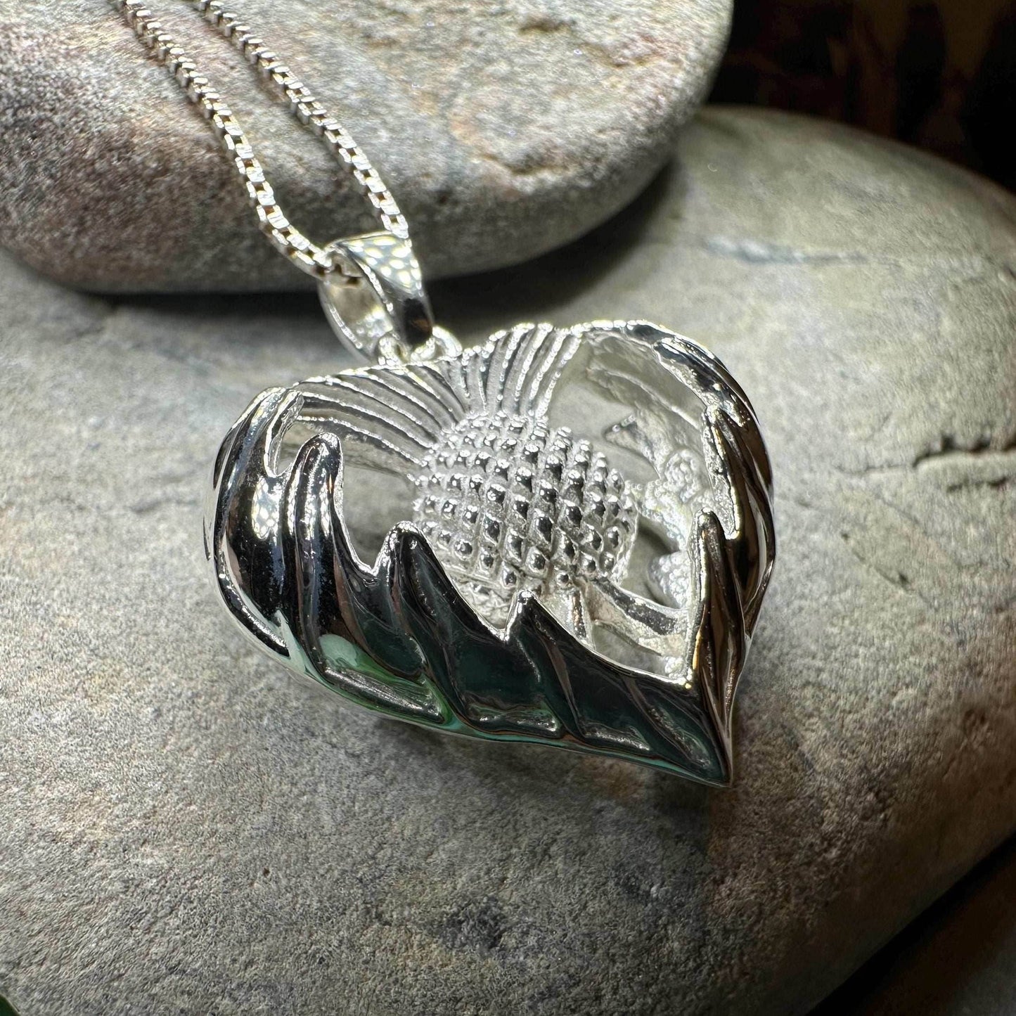 Annora Scottish Thistle Necklace - 18