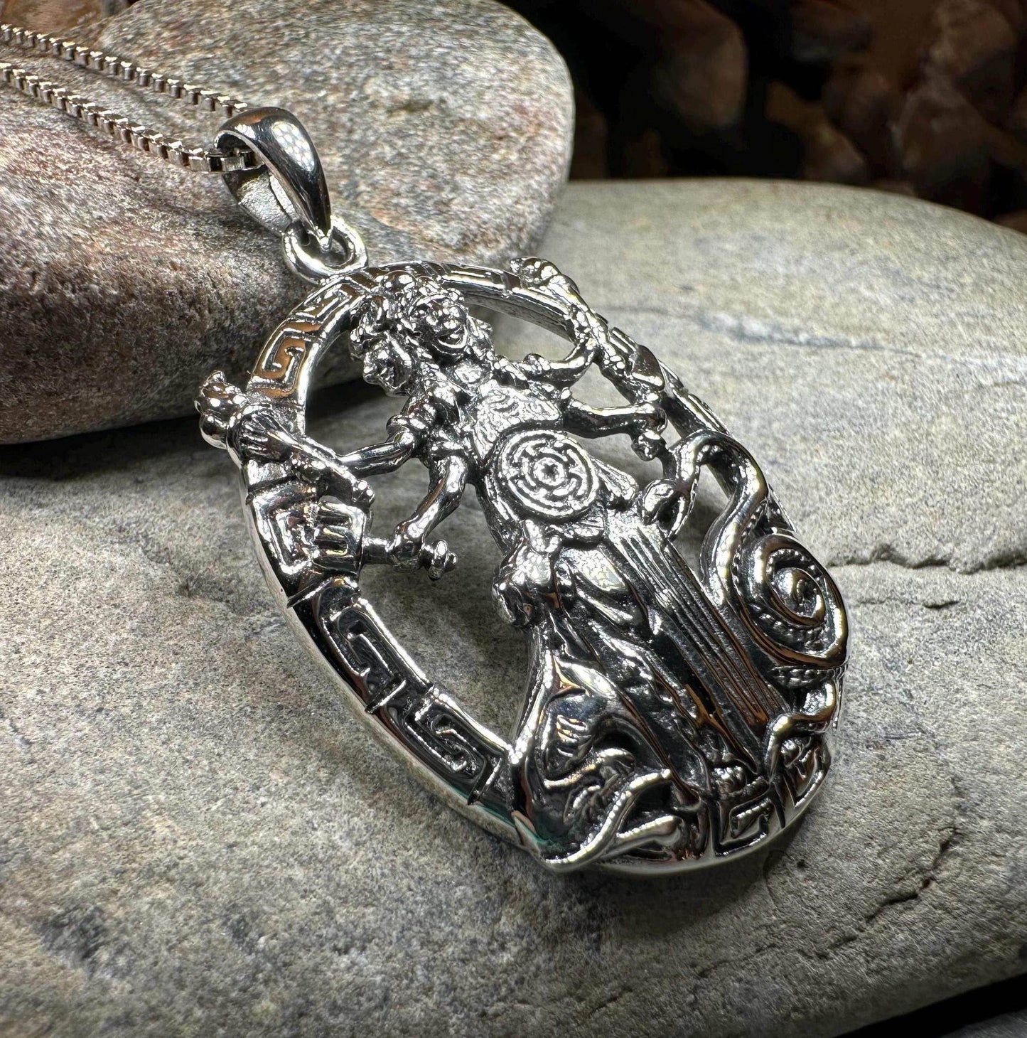 Hecate Wheel Necklace - 18