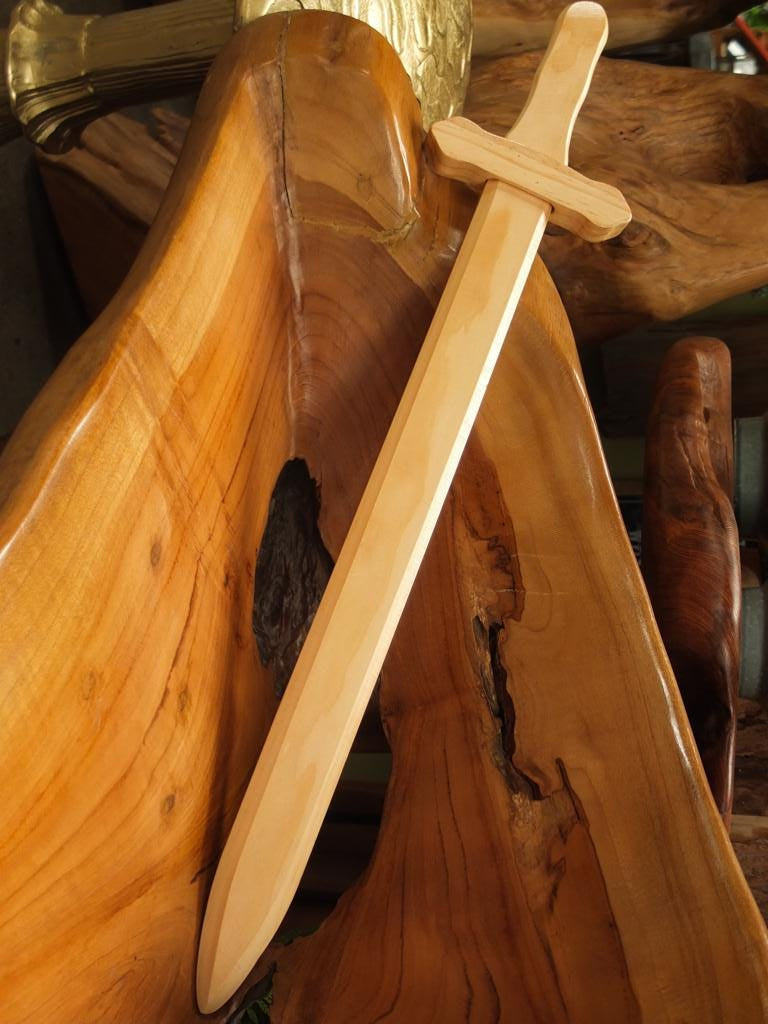Sturdy Pine Wood Glossy Sword