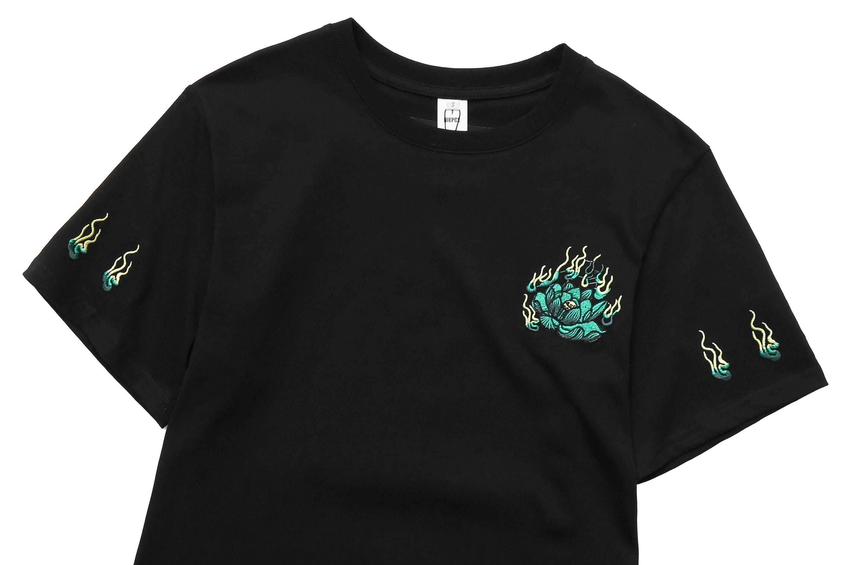 KH2820 Emerald Kirin Embroidery Tee - White / S