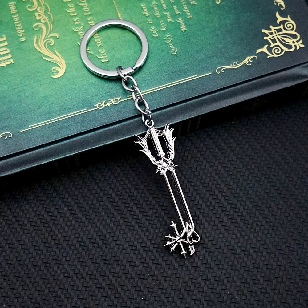 Kingdom Hearts Keychain Sora Key Keyblade Weapon Keyring Keychains for Men Game Accessories Car Key Ring Pendant llaveros