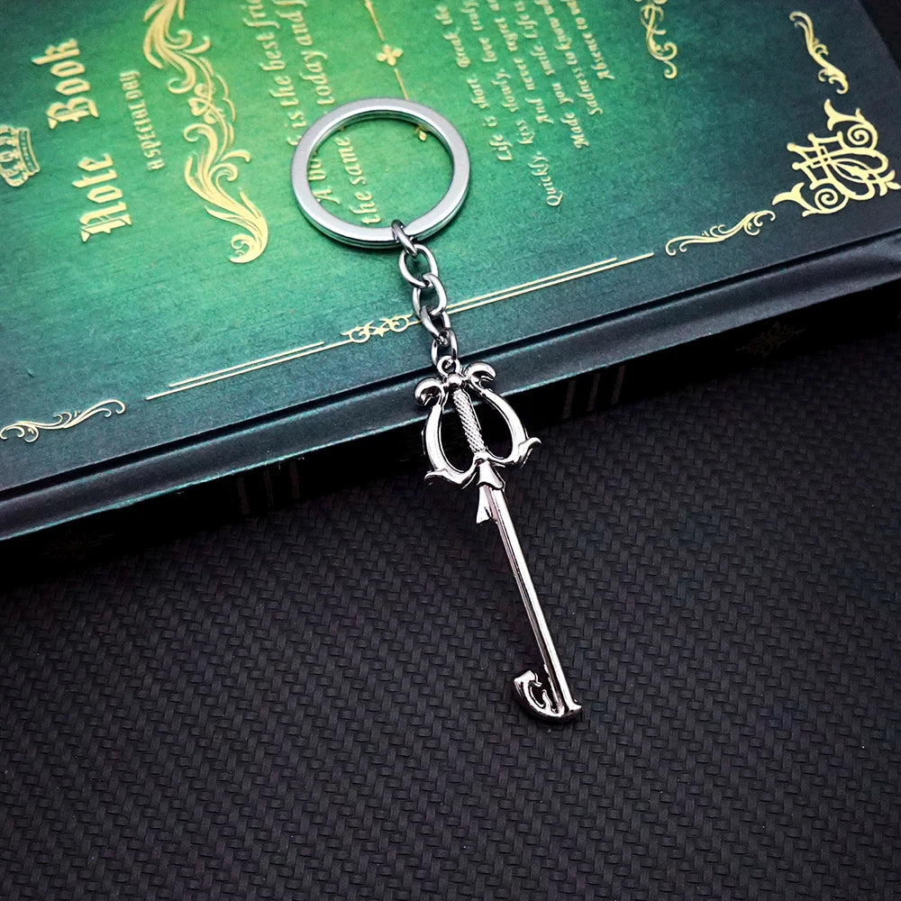 Kingdom Hearts Keychain Sora Key Keyblade Weapon Keyring Keychains for Men Game Accessories Car Key Ring Pendant llaveros