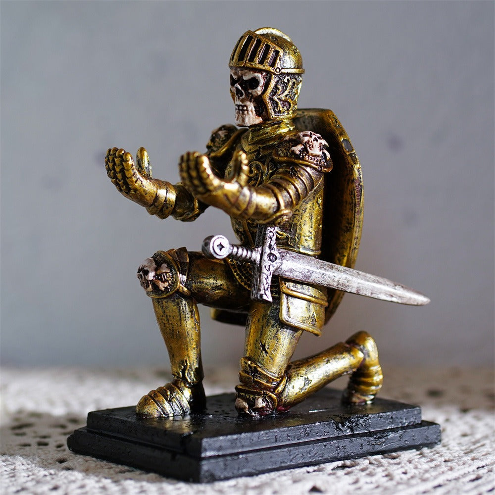 Knight Skeleton Pen Holder Home Decoration Resin