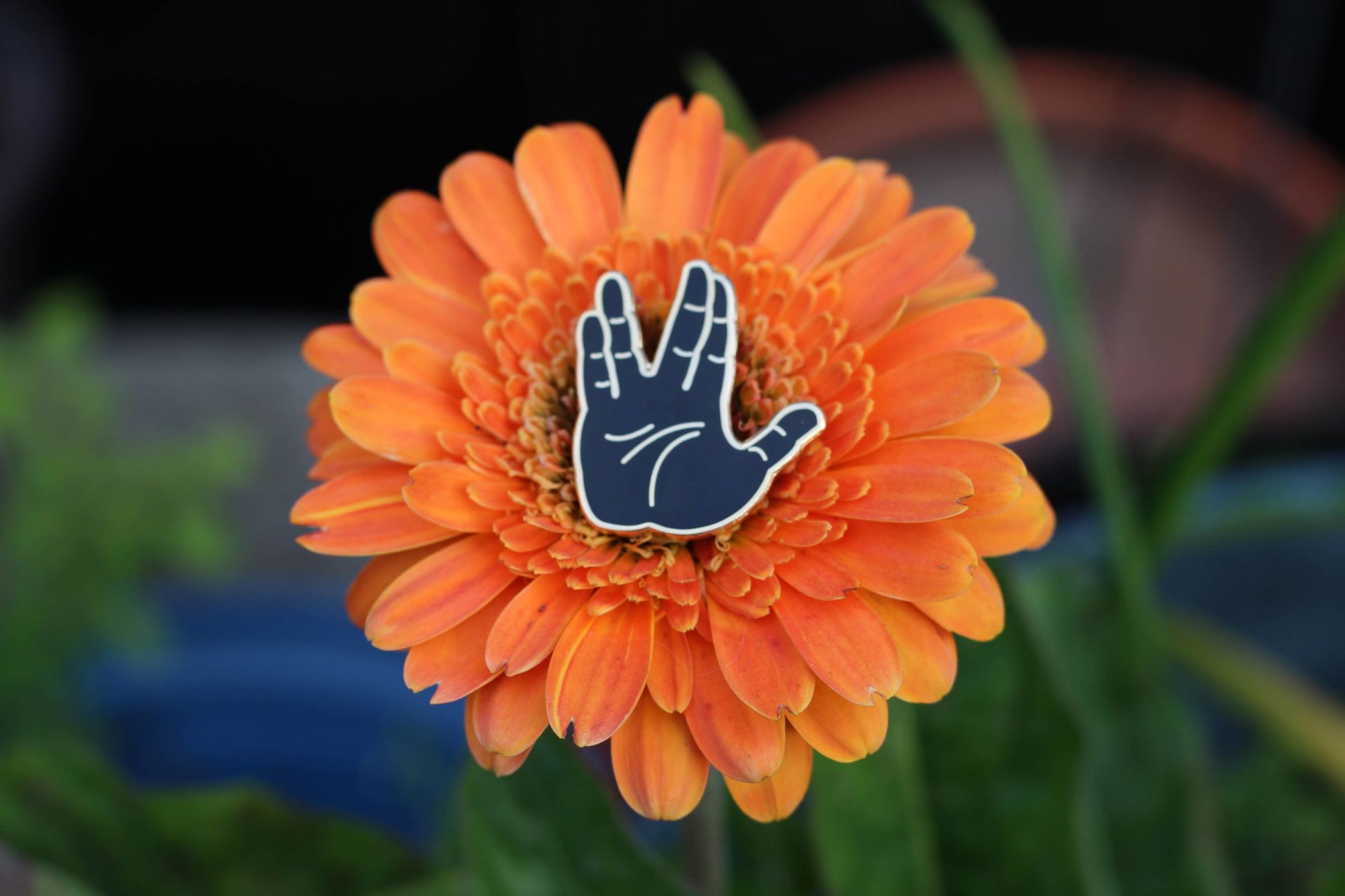 Live Long & Prosper Emoji – Star Trek Enamel Pin