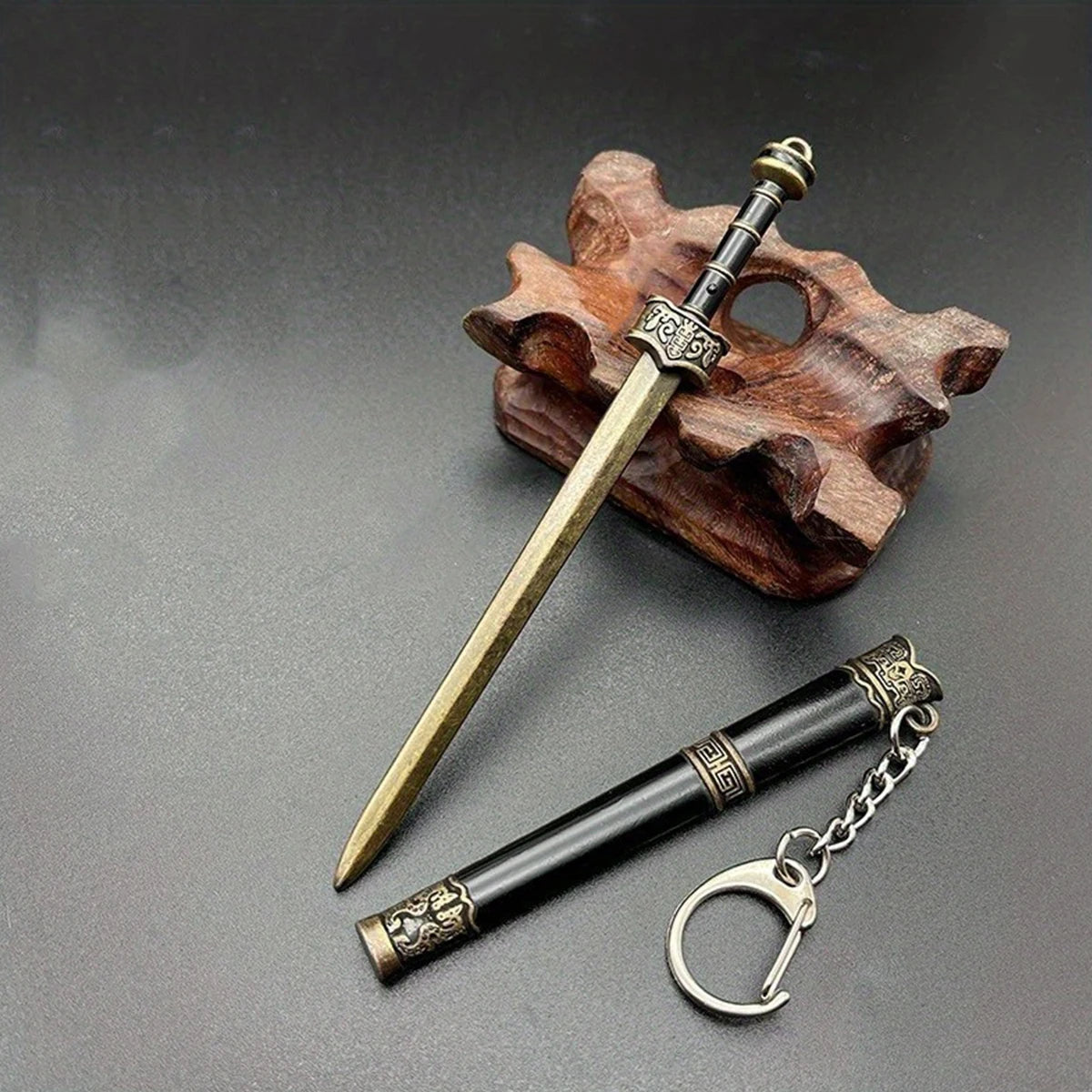 Mini Sword With Sheath China Ancient Sword Keychain Zinc Alloy Tang Hengdao Han Sword Weapon Model Keyring Cosplay Accessories