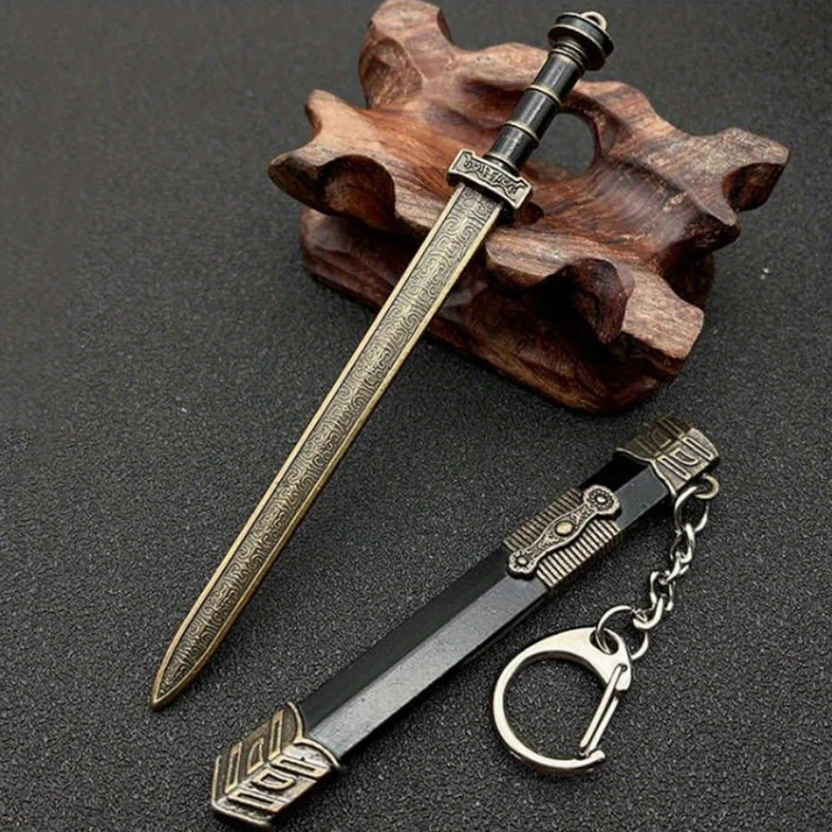 Mini Sword With Sheath China Ancient Sword Keychain Zinc Alloy Tang Hengdao Han Sword Weapon Model Keyring Cosplay Accessories