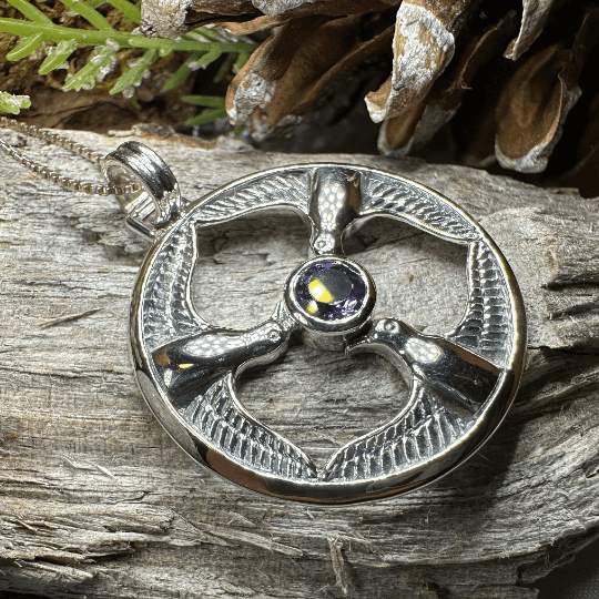 Rhiannon's Three Birds Goddess Necklace - Garnet