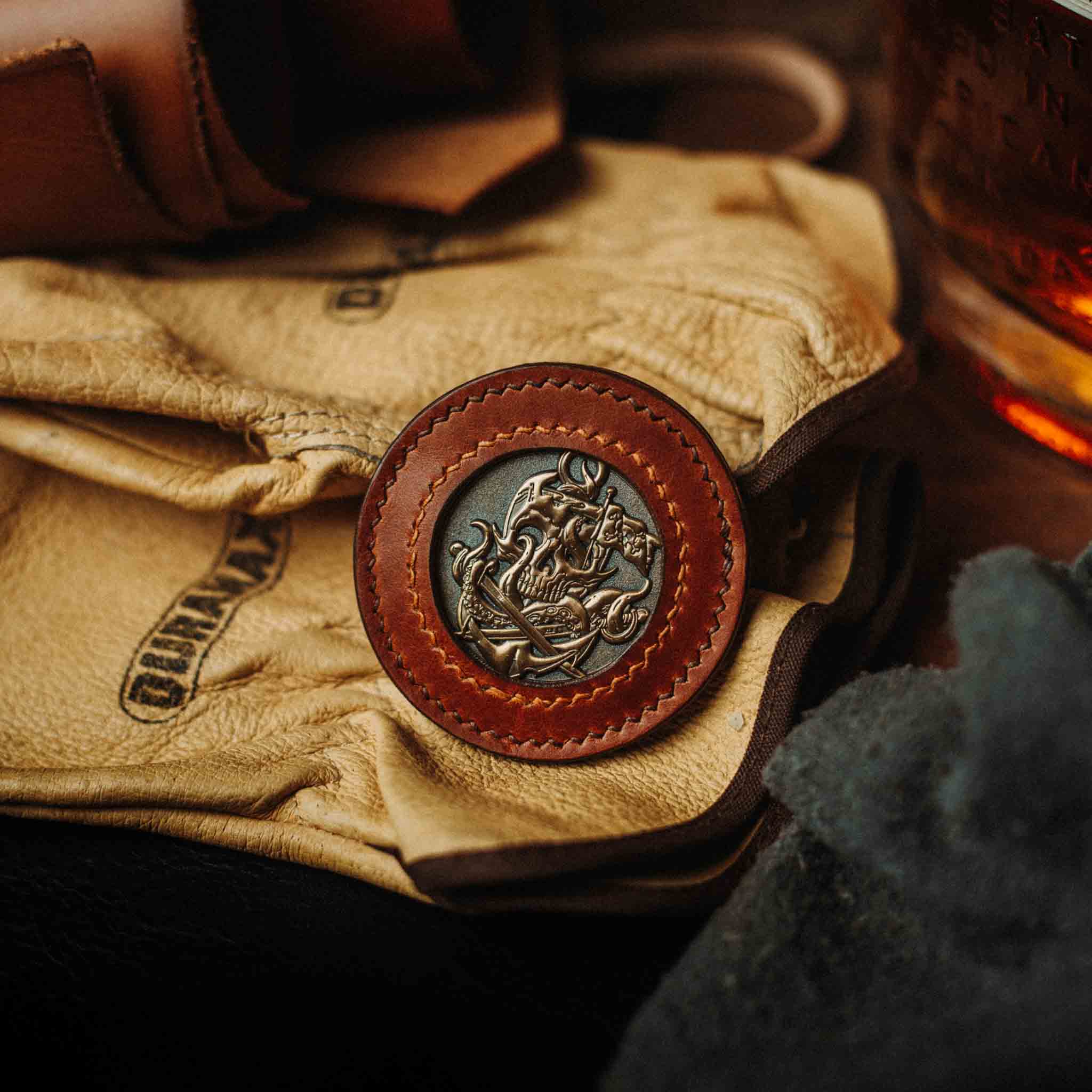 Peso Pocket v2 – Round Leather Coin Holder | Pirate Goods