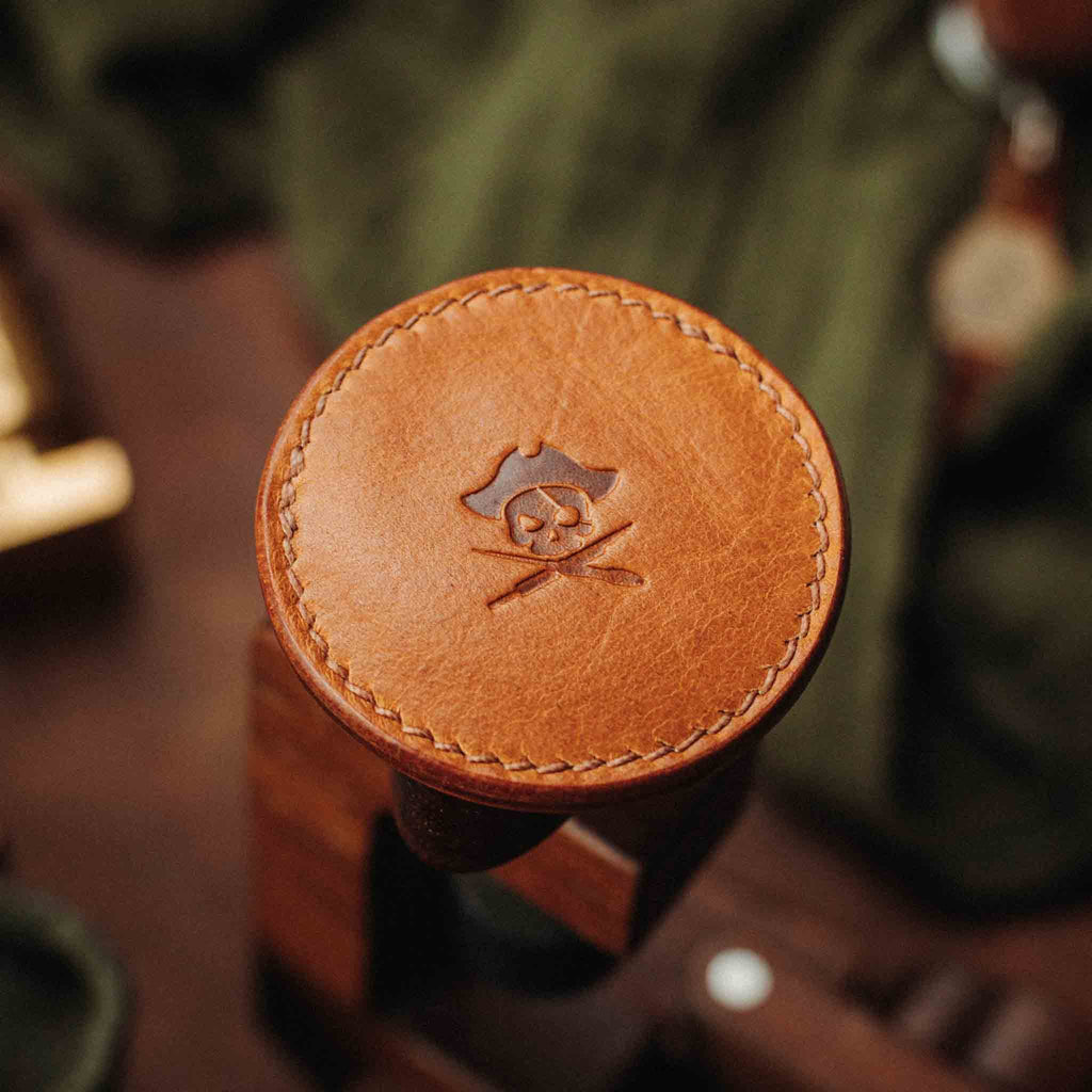 Peso Pocket v2 – Round Leather Coin Holder | Pirate Goods
