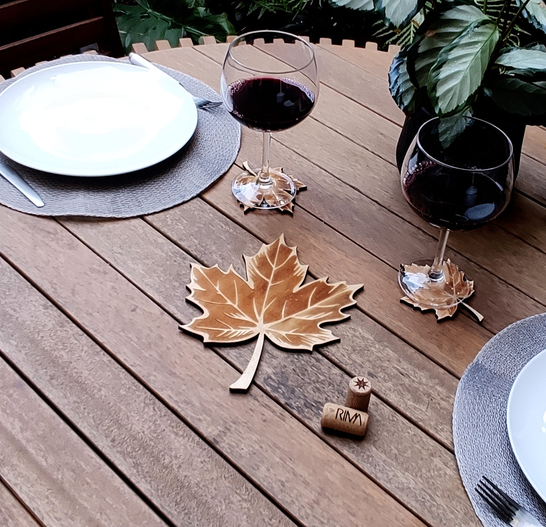 Pot Holder Maple Leaf - Nature - Wood - Handmade Gift - Housewarming - Wood Kitchenware